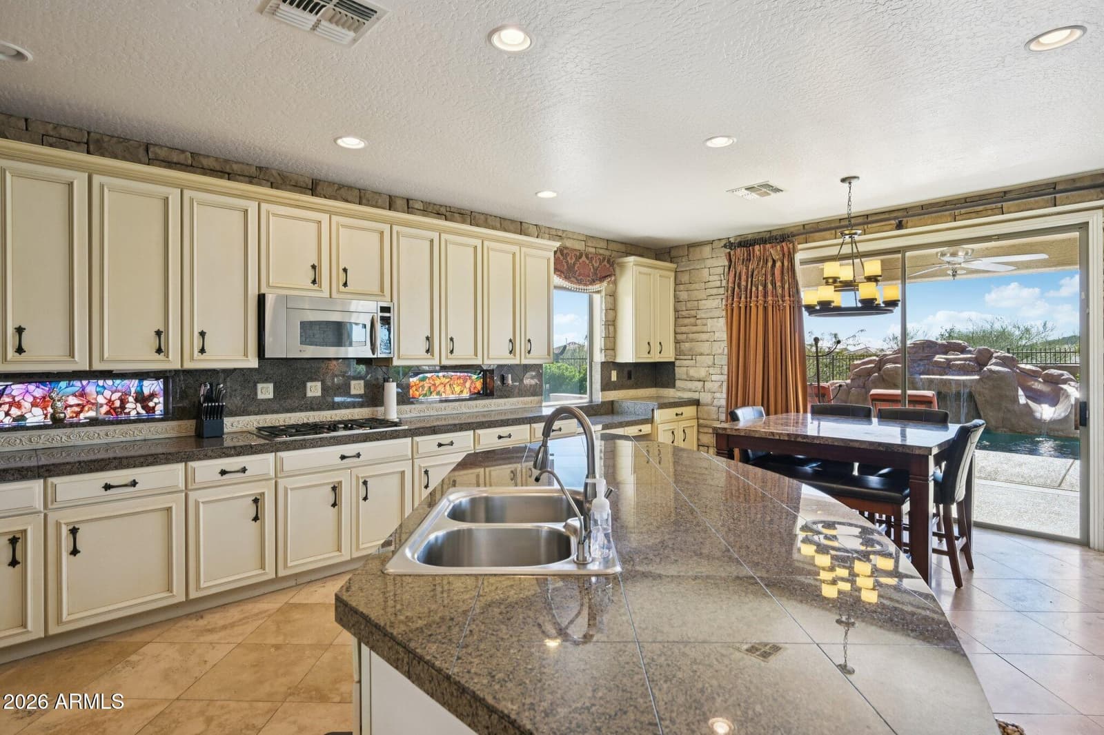 2206 W KELLER Court, Anthem, AZ 85086 — photo 18 of 83