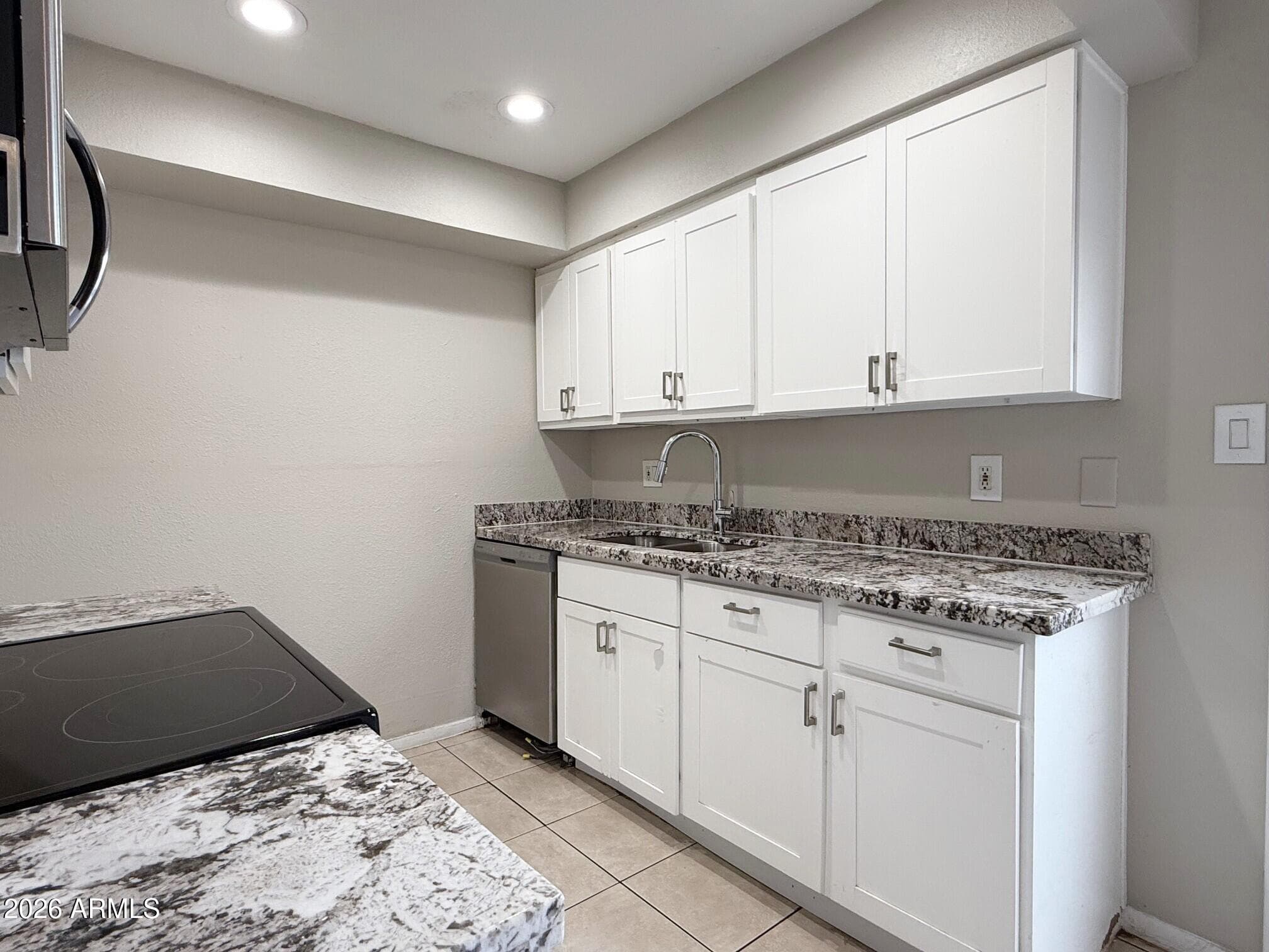 3840 N 43RD Avenue 34, Phoenix, AZ 85031 — photo 7 of 18