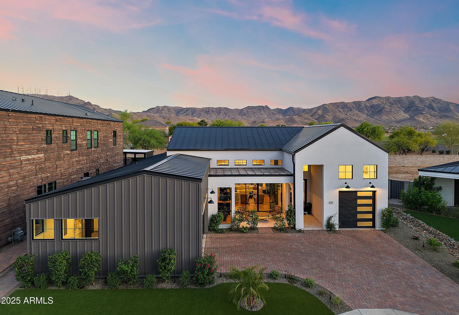 1013 W ARDMORE Road, Phoenix, AZ 85041 — photo 2 of 61