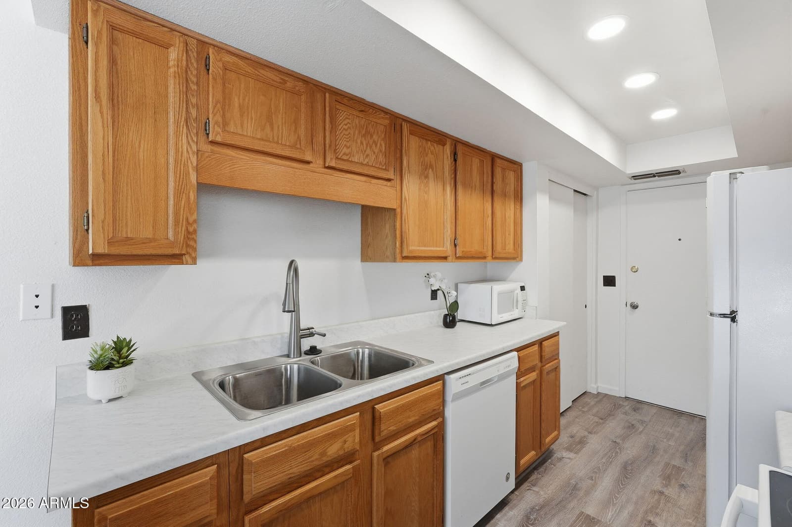 744 E North Lane 2, Phoenix, AZ 85020 — photo 13 of 26