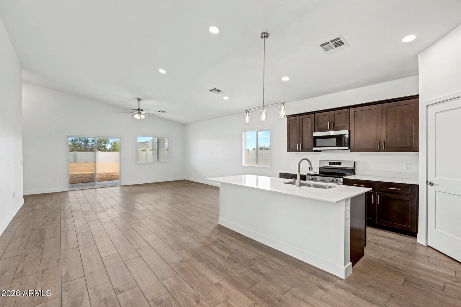 9786 W APPALOOSA Trail, Casa Grande, AZ 85194 — photo 12 of 49