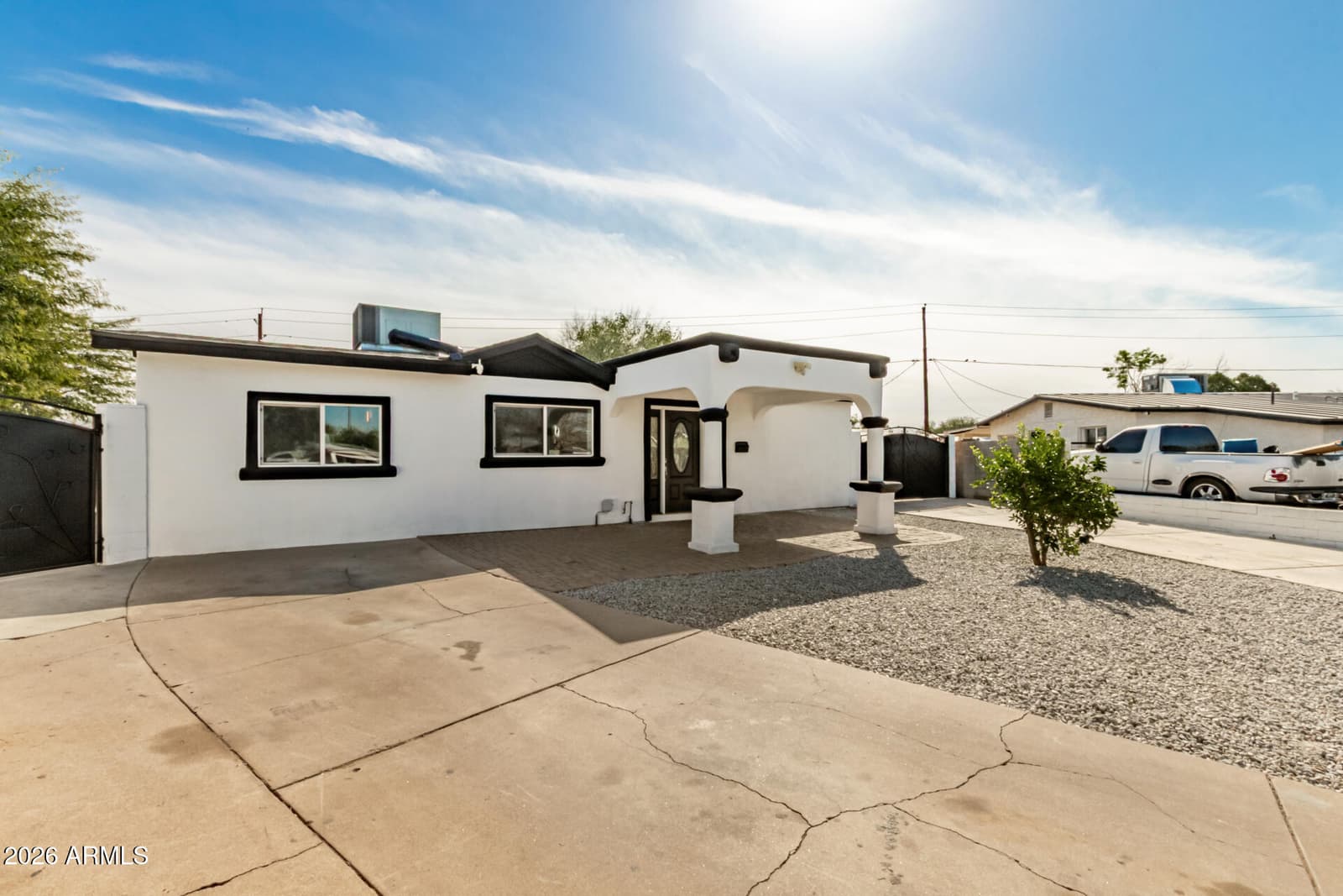 7715 W CRITTENDEN Lane, Phoenix, AZ 85033 — photo 3 of 30