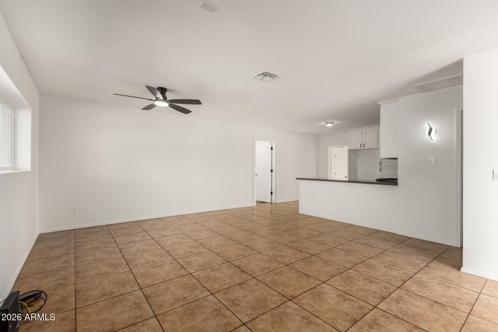 7715 W CRITTENDEN Lane, Phoenix, AZ 85033 — photo 4 of 30