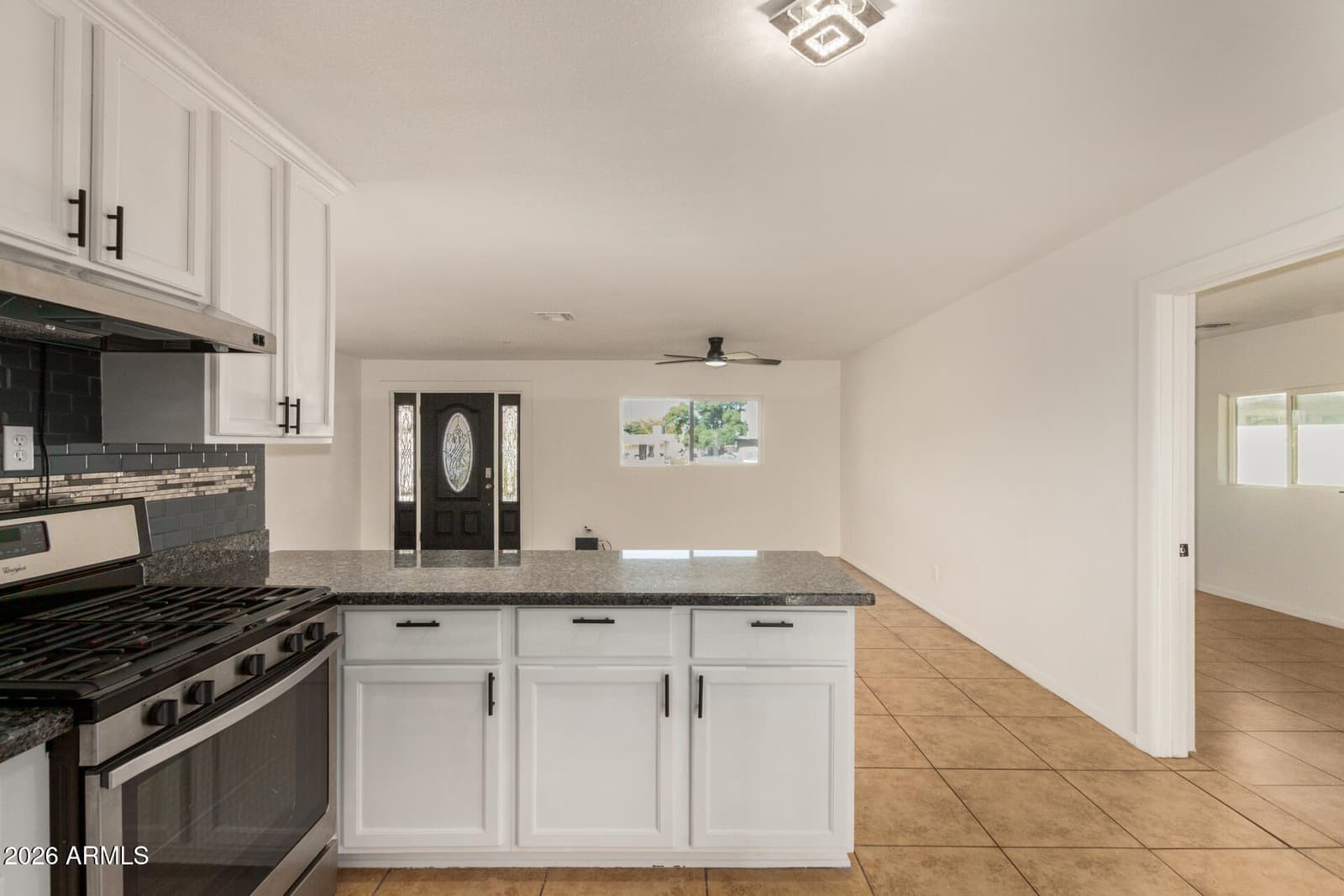 7715 W CRITTENDEN Lane, Phoenix, AZ 85033 — photo 9 of 30