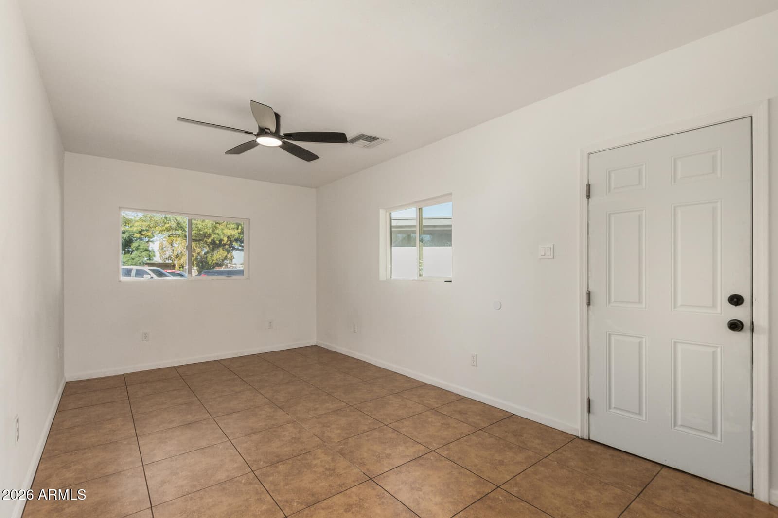 7715 W CRITTENDEN Lane, Phoenix, AZ 85033 — photo 11 of 30