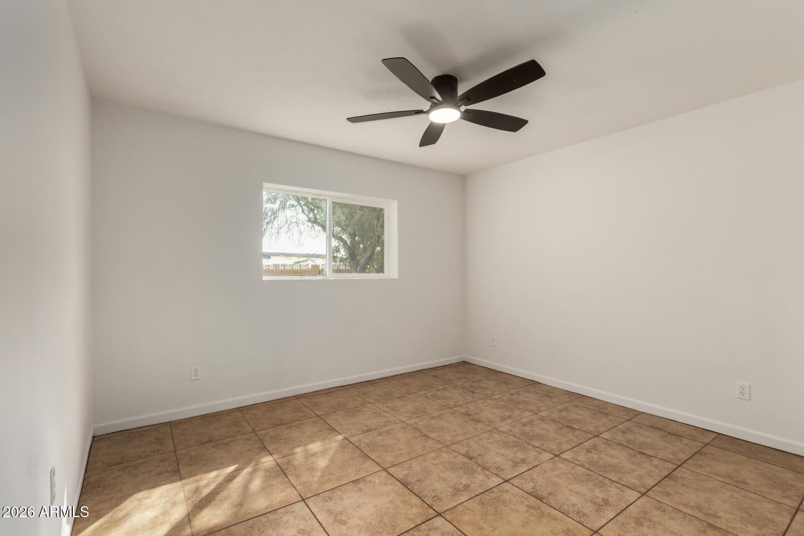 7715 W CRITTENDEN Lane, Phoenix, AZ 85033 — photo 16 of 30