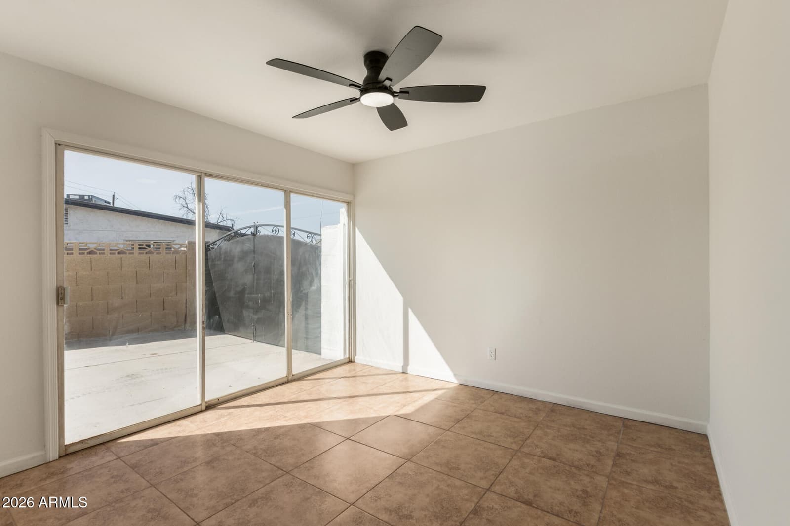 7715 W CRITTENDEN Lane, Phoenix, AZ 85033 — photo 21 of 30