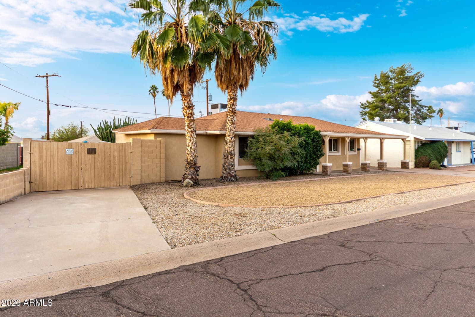 4637 E GRANADA Road, Phoenix, AZ 85008 — photo 10 of 30