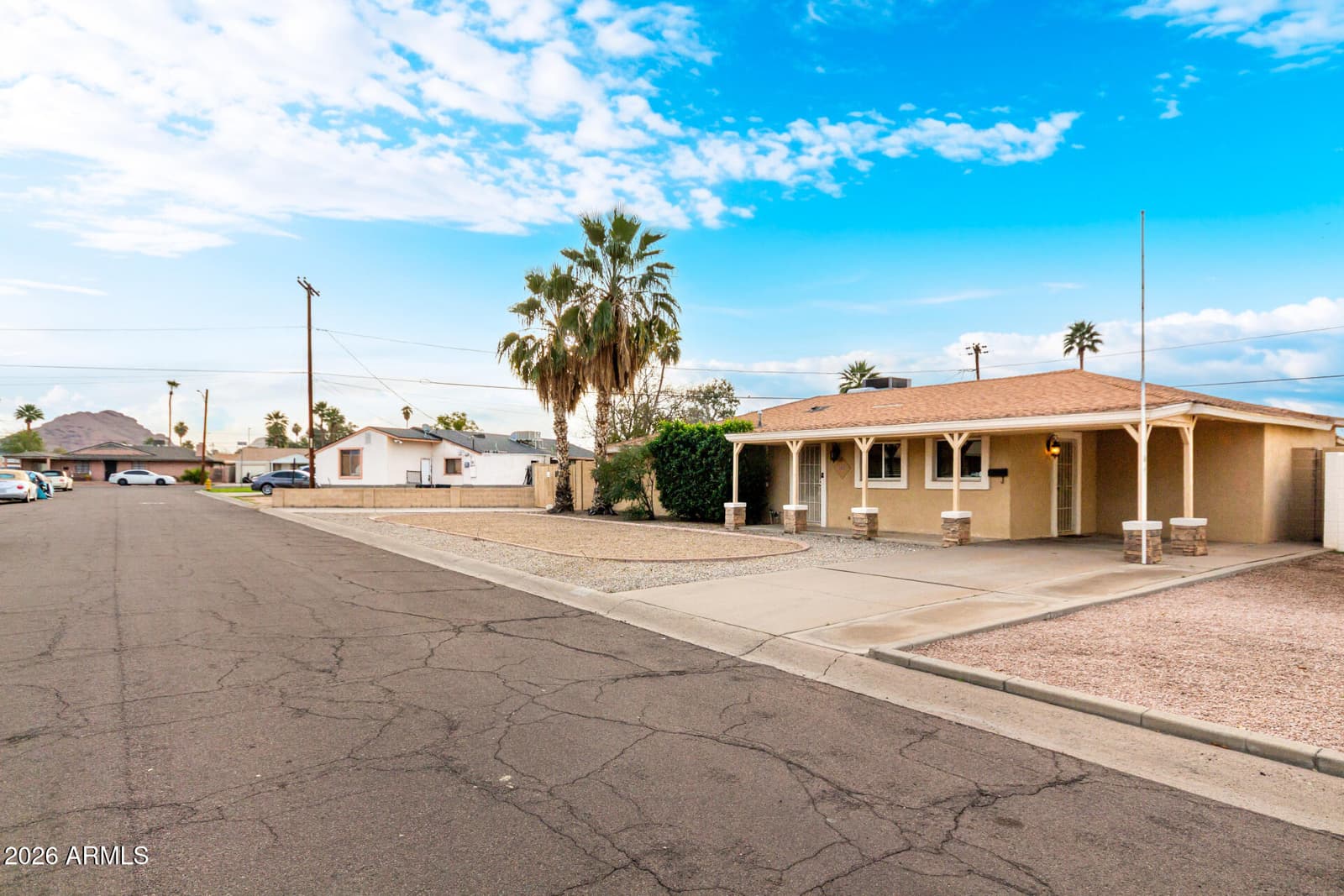 4637 E GRANADA Road, Phoenix, AZ 85008 — photo 8 of 30