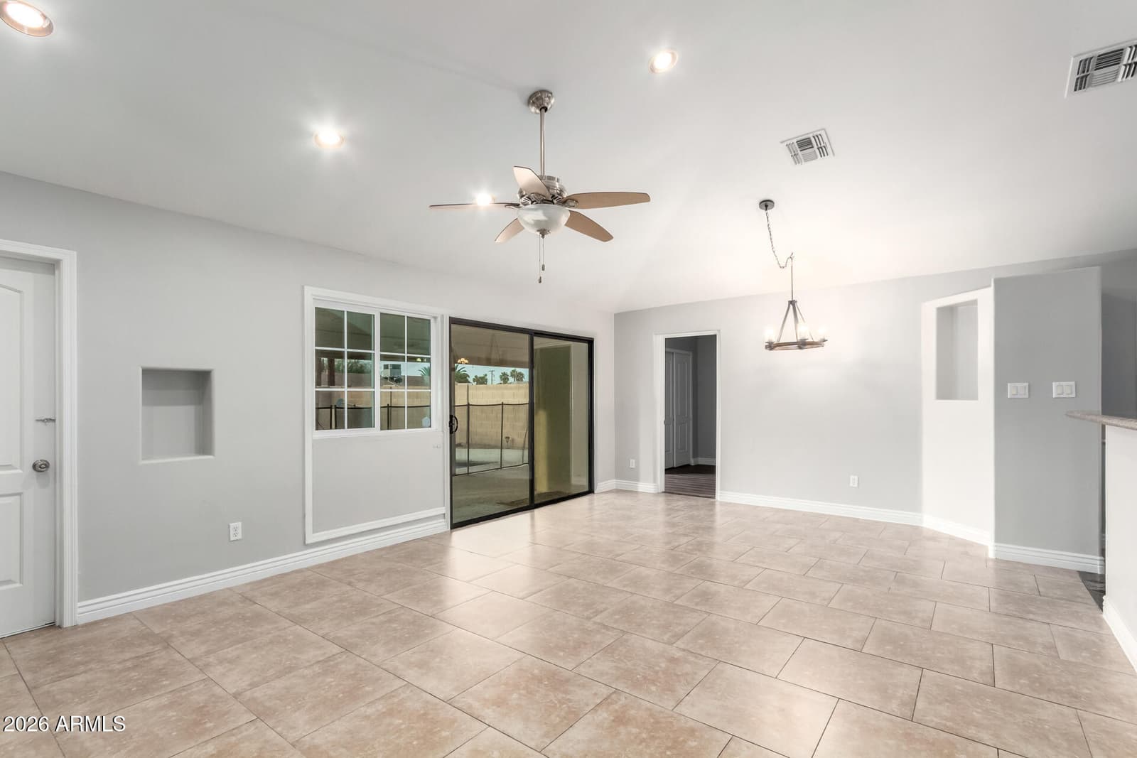 4637 E GRANADA Road, Phoenix, AZ 85008 — photo 12 of 30