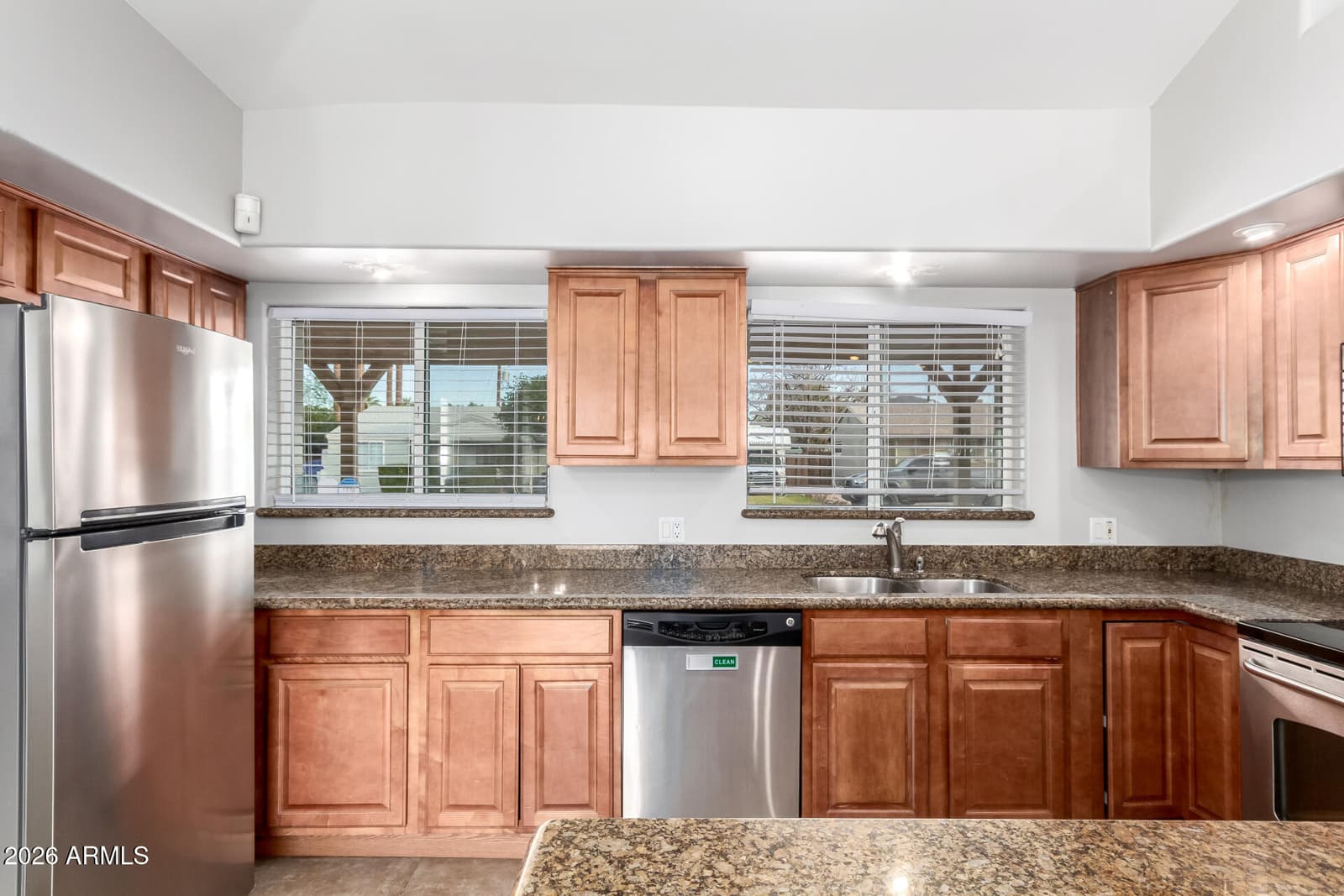 4637 E GRANADA Road, Phoenix, AZ 85008 — photo 11 of 30