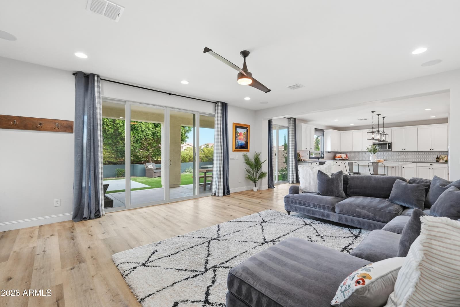 2830 E PEARL Street, Mesa, AZ 85213 — photo 19 of 67