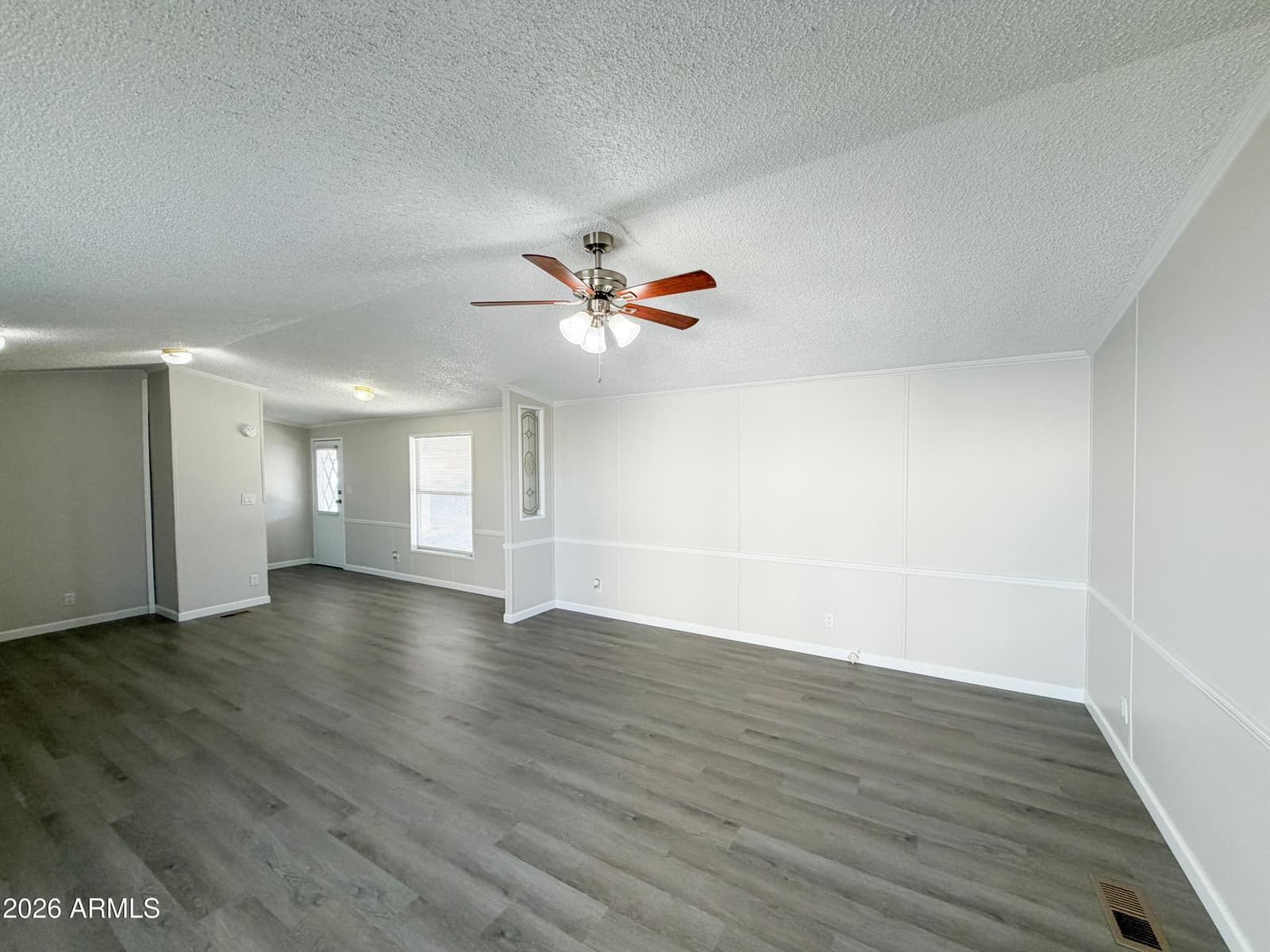 7920 W GLENDALE Avenue 40, Glendale, AZ 85303 — photo 6 of 22