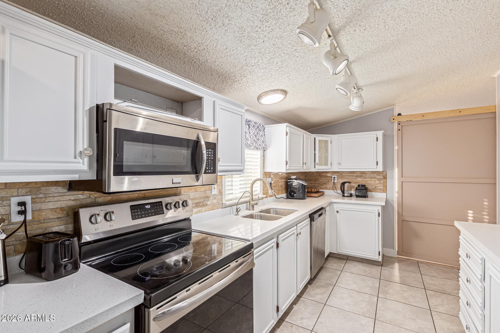 10951 N 91ST Avenue 222, Peoria, AZ 85345 — photo 13 of 33