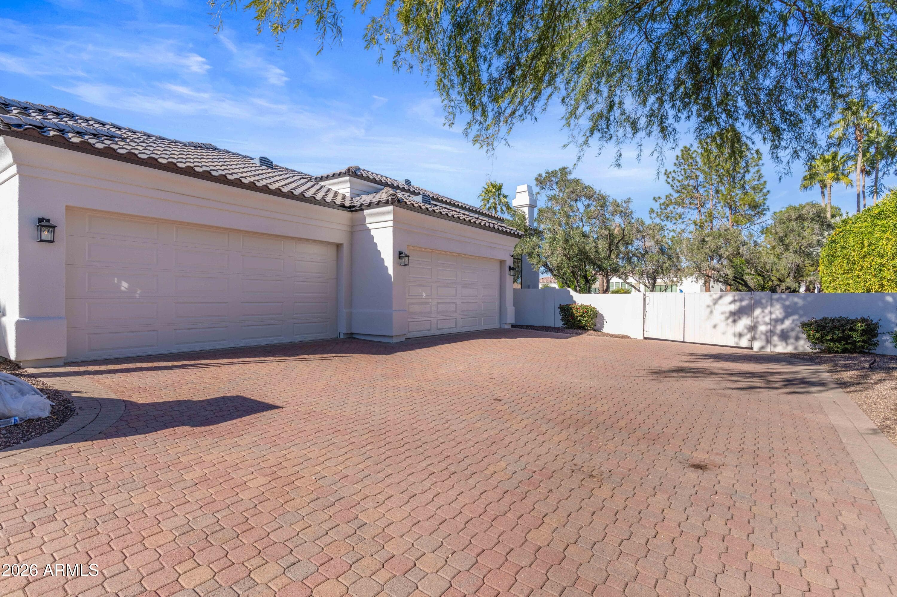 7126 E BLUEBIRD Lane, Paradise Valley, AZ 85253 — photo 39 of 73