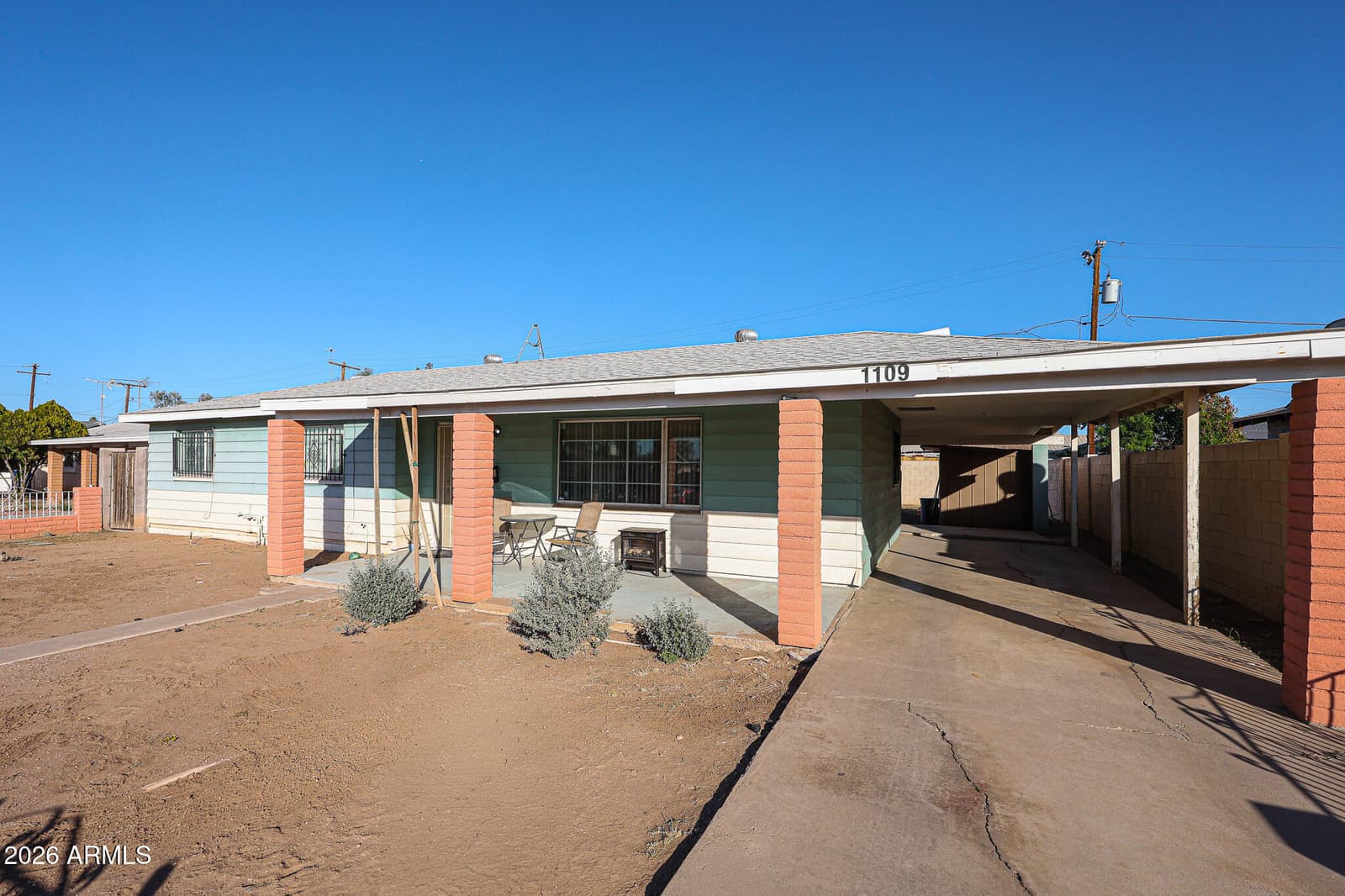 1109 N 27TH Drive, Phoenix, AZ 85009 — photo 3 of 32