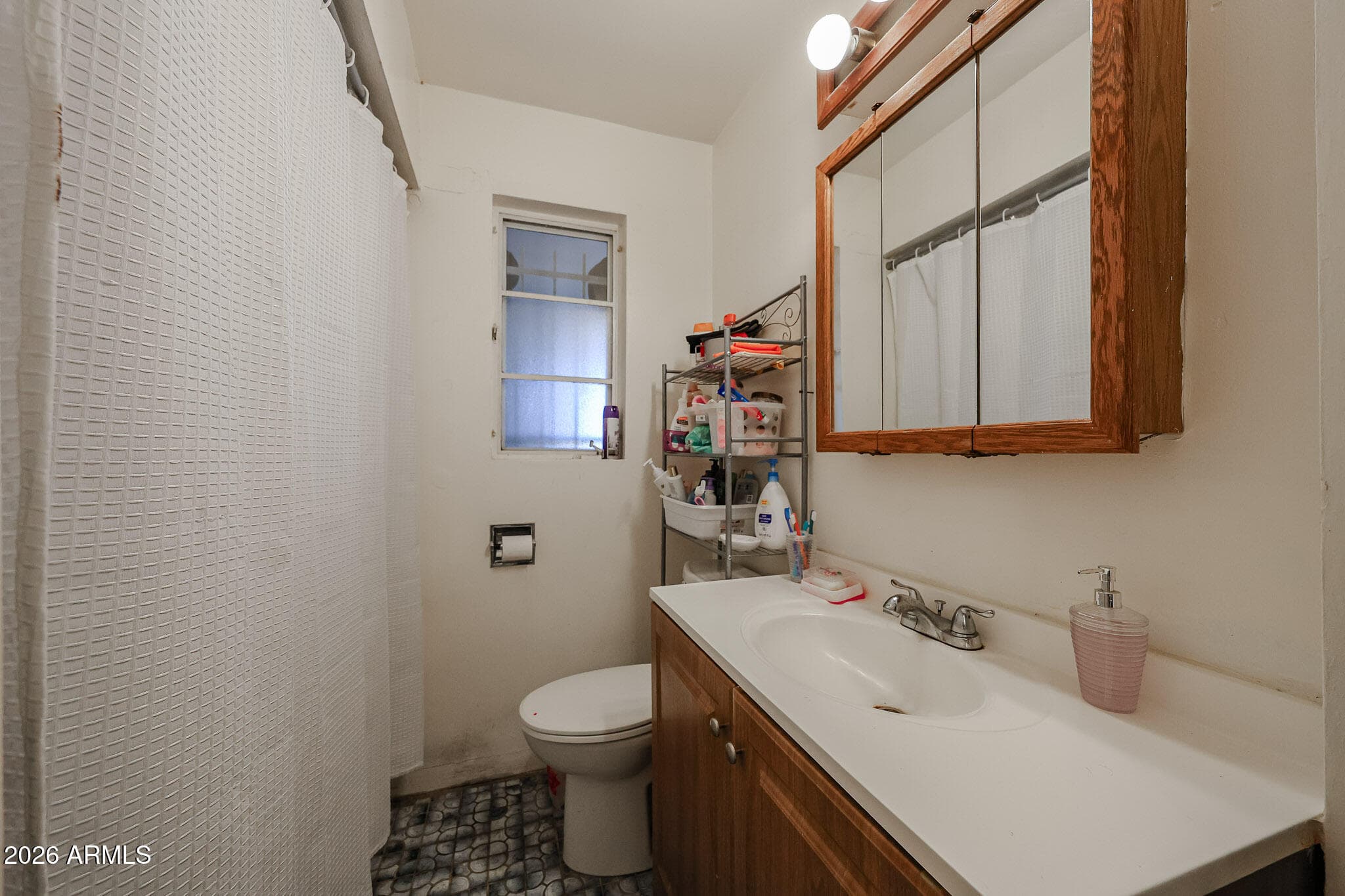 1109 N 27TH Drive, Phoenix, AZ 85009 — photo 9 of 32