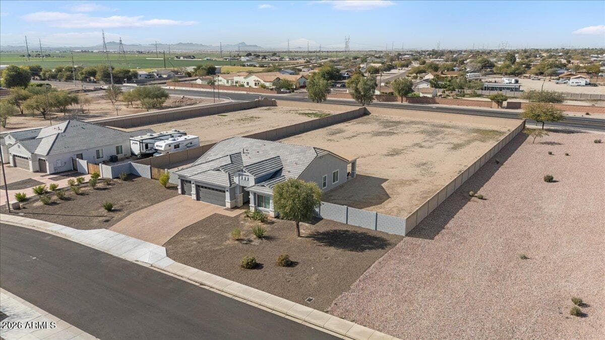 2438 S 218Th Drive, Buckeye, AZ 85326 — photo 14 of 53