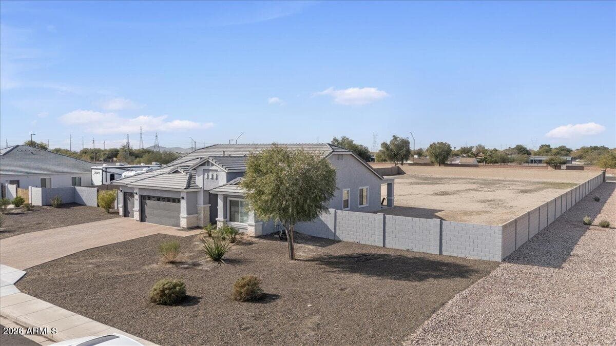 2438 S 218Th Drive, Buckeye, AZ 85326 — photo 15 of 53