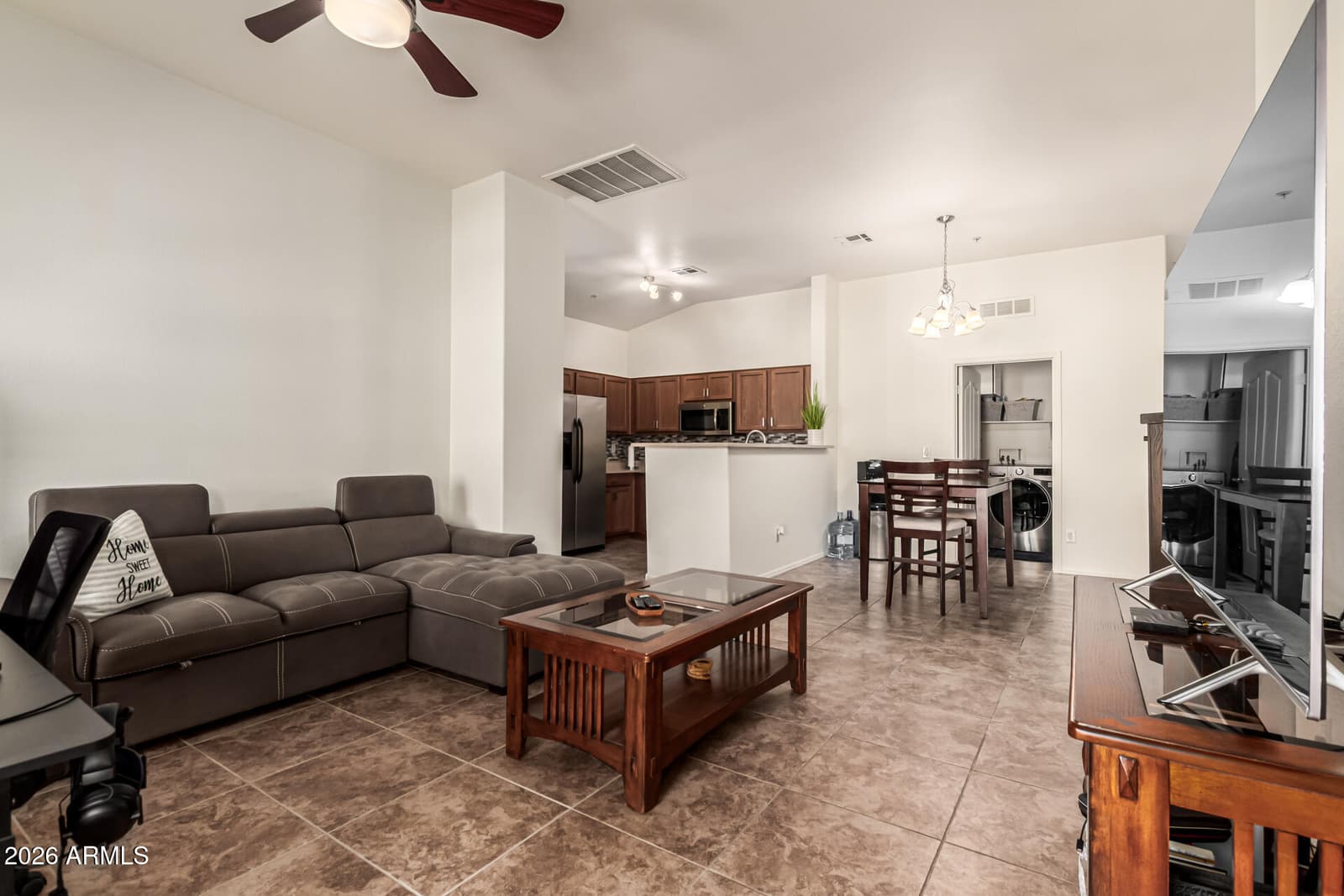2725 E MINE CREEK Road 2022, Phoenix, AZ 85024 — photo 10 of 25