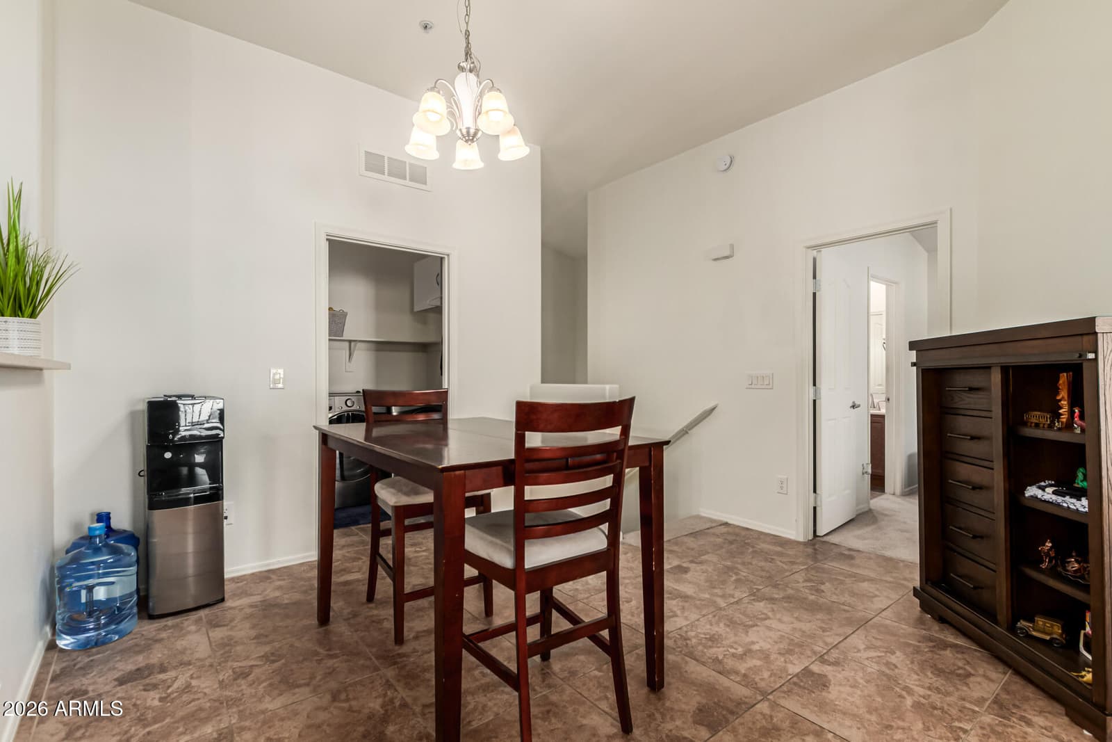 2725 E MINE CREEK Road 2022, Phoenix, AZ 85024 — photo 12 of 25