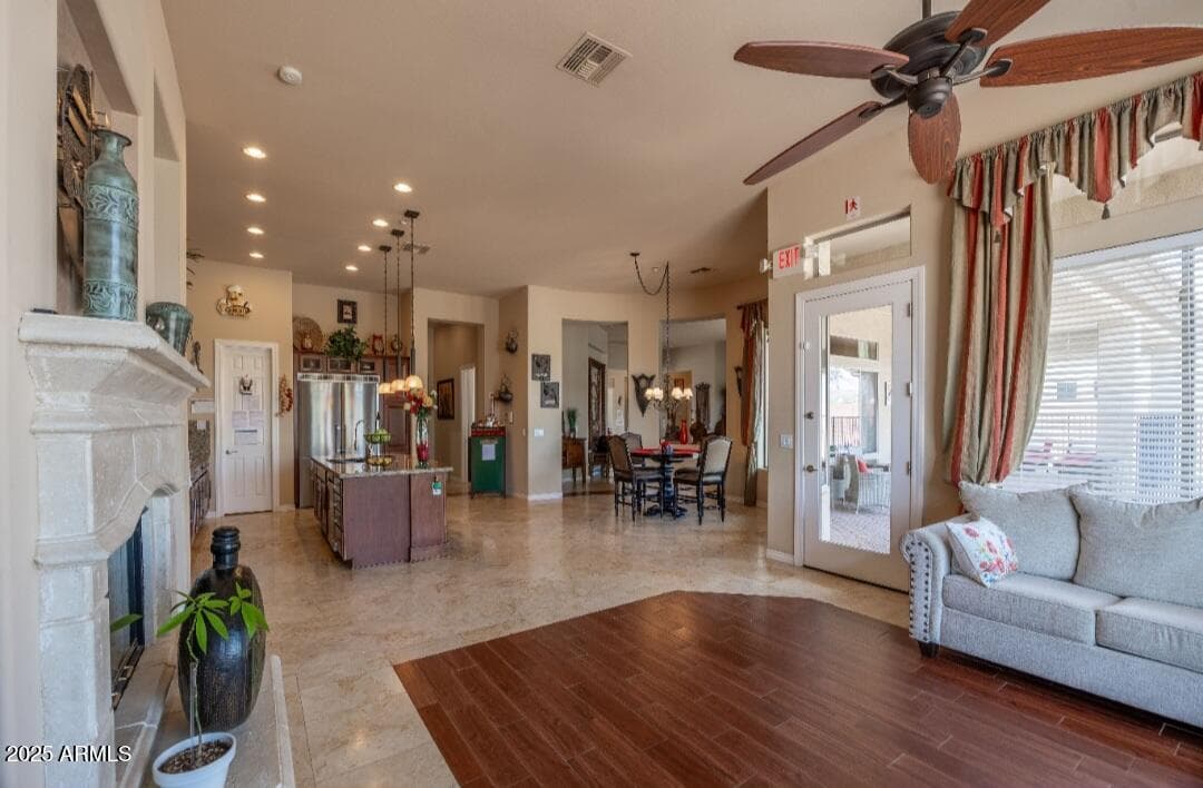 41607 N CLUB POINTE Drive, Phoenix, AZ 85086 — photo 8 of 28