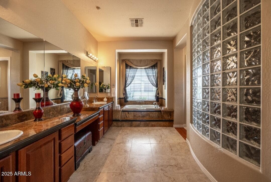 41607 N CLUB POINTE Drive, Phoenix, AZ 85086 — photo 16 of 28