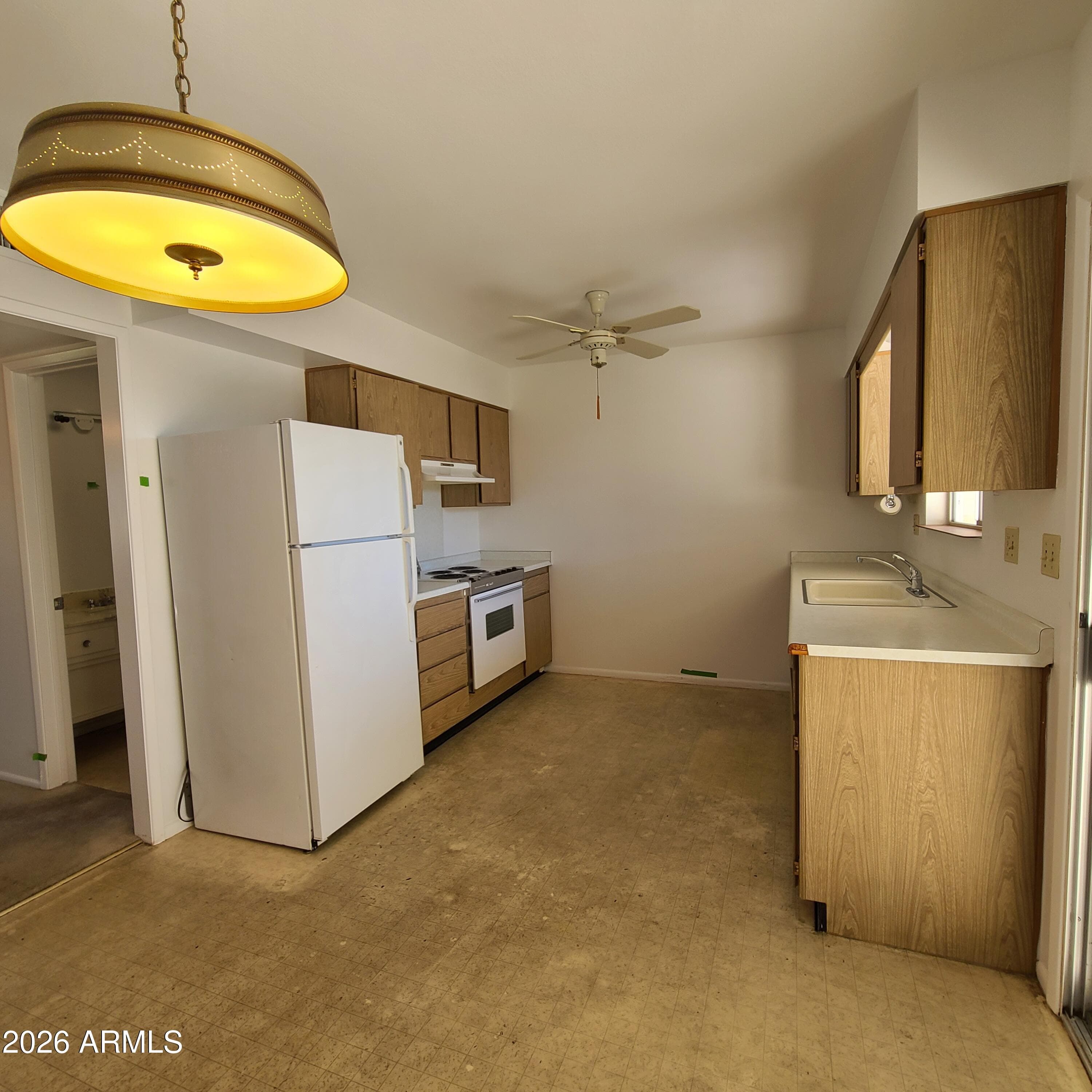 9273 N 111TH Avenue, Sun City, AZ 85351 — photo 10 of 28
