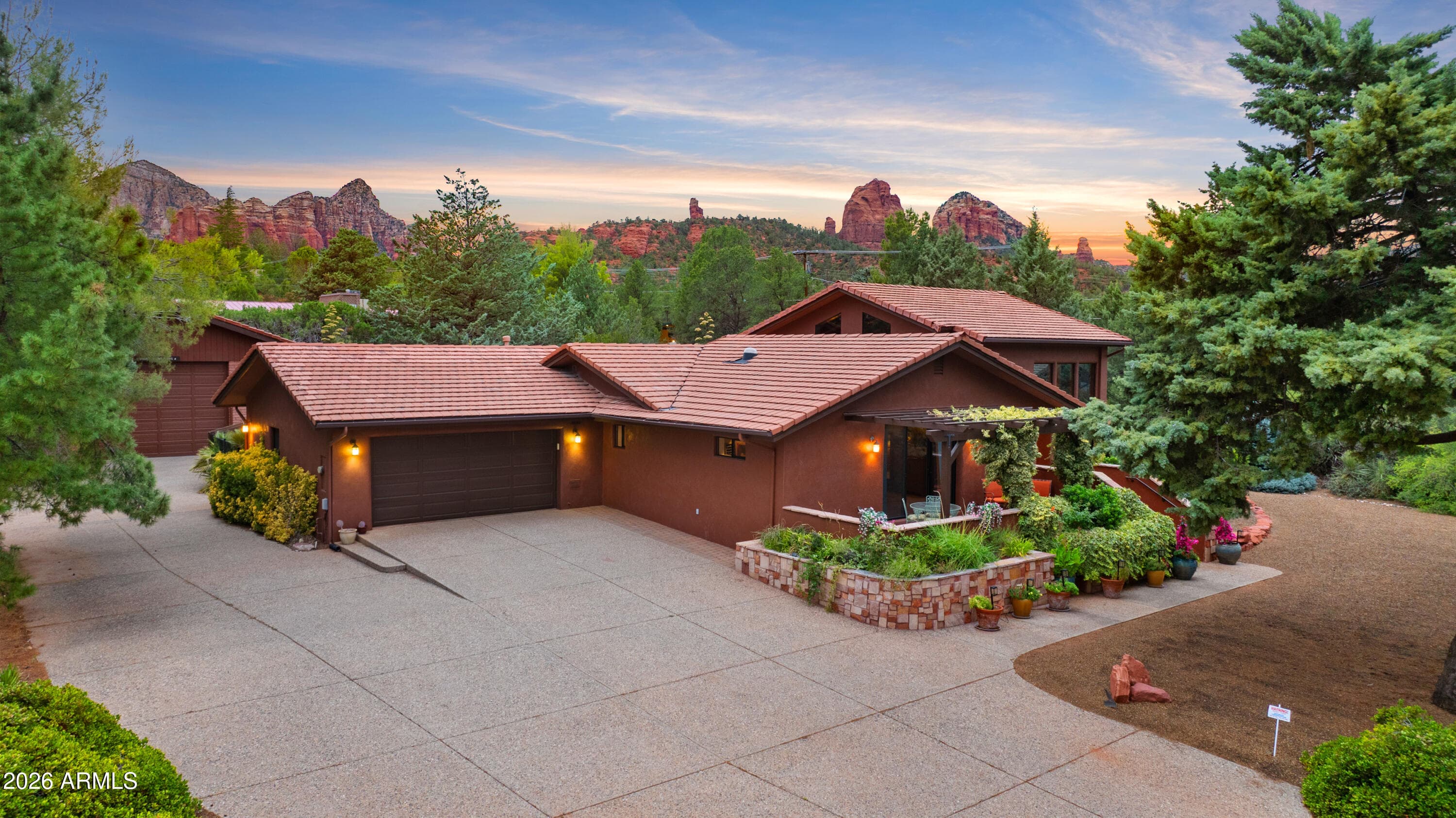 285 Navajo Trail, Sedona, AZ 86336 — photo 7 of 72