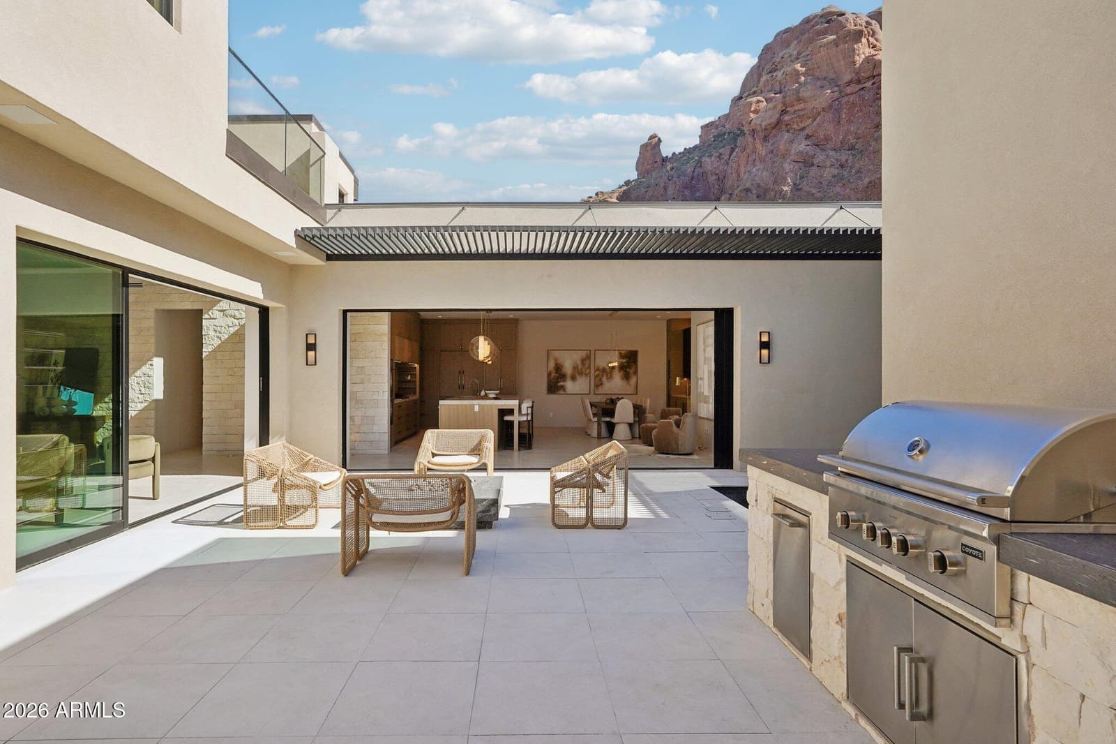 5761 N ECHO CANYON Circle, Phoenix, AZ 85018 — photo 34 of 100