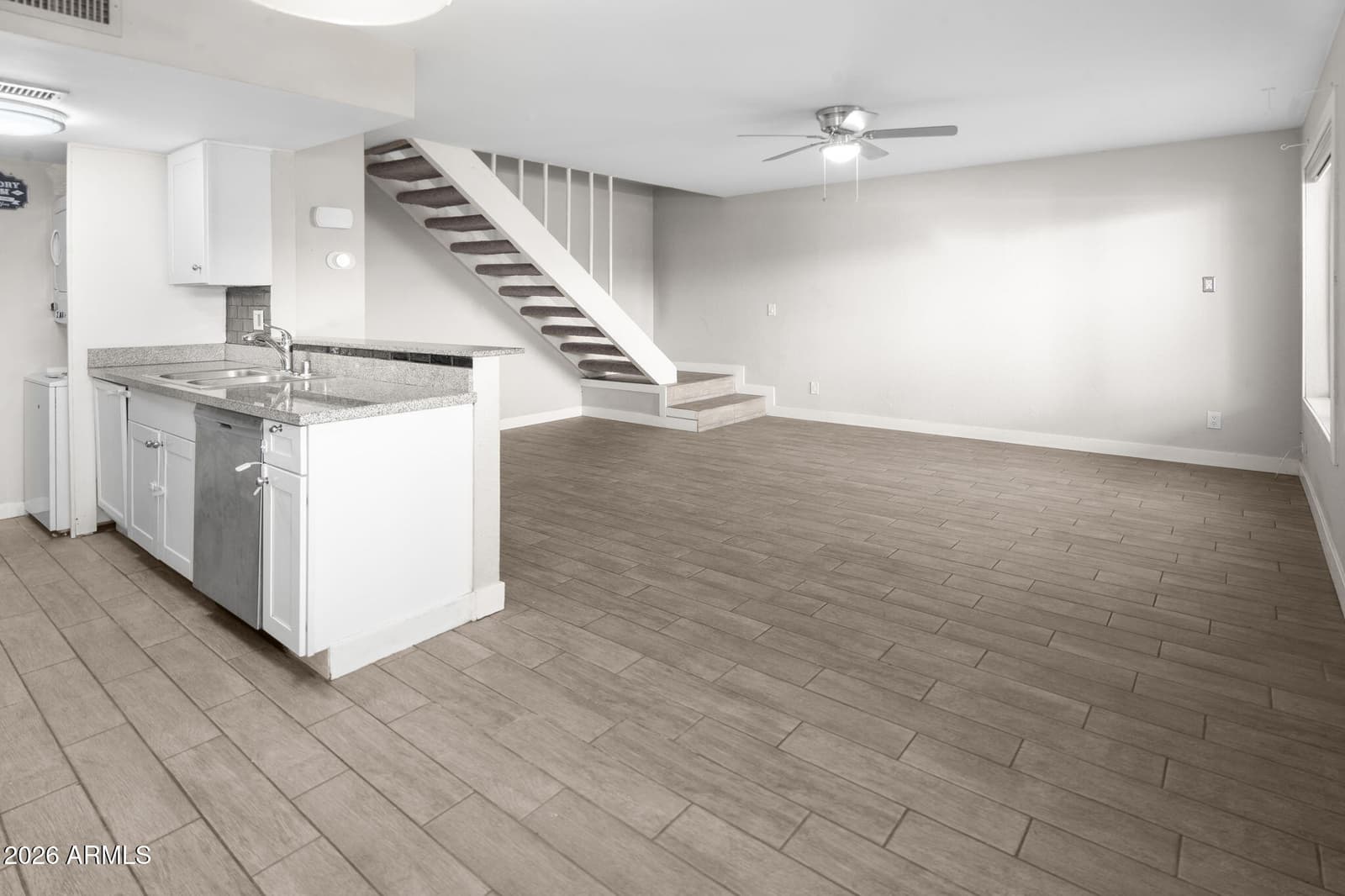 2132 W GLENROSA Avenue C85, Phoenix, AZ 85015 — photo 2 of 6