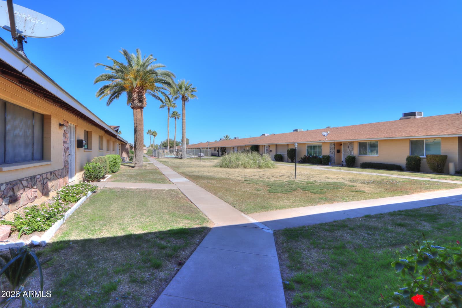 711 E LAUREL Drive 5, Casa Grande, AZ 85122 — photo 3 of 43