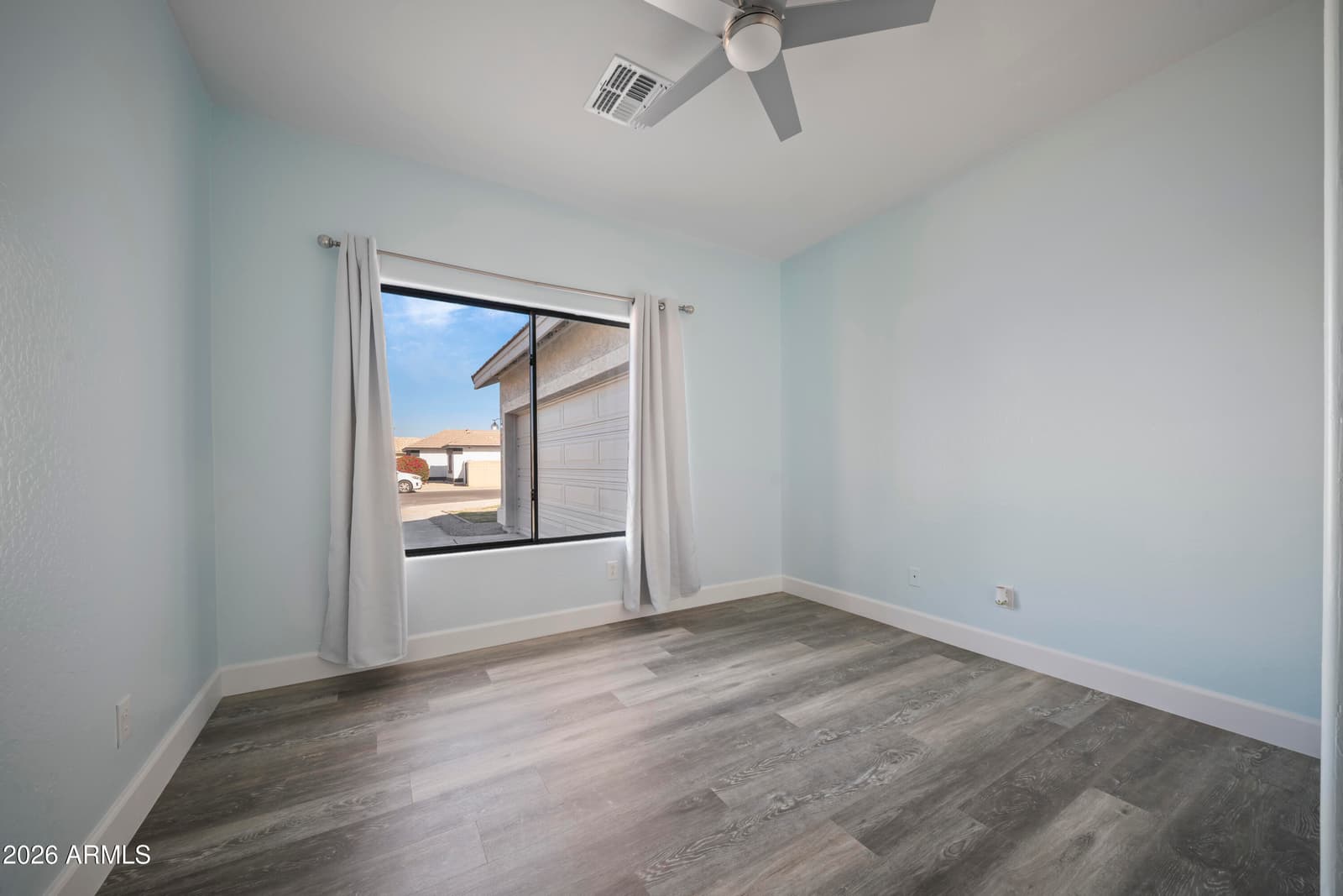 7945 W CHICKASAW Street, Phoenix, AZ 85043 — photo 11 of 23