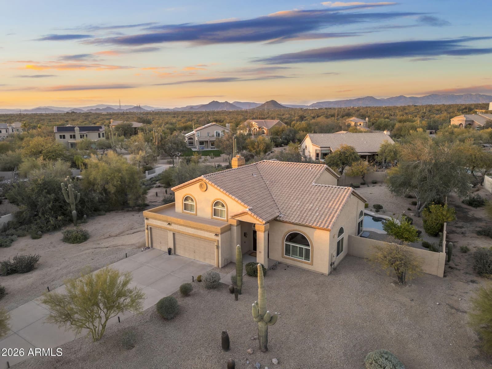 8530 E LARIAT Lane, Scottsdale, AZ 85255 — photo 10 of 51