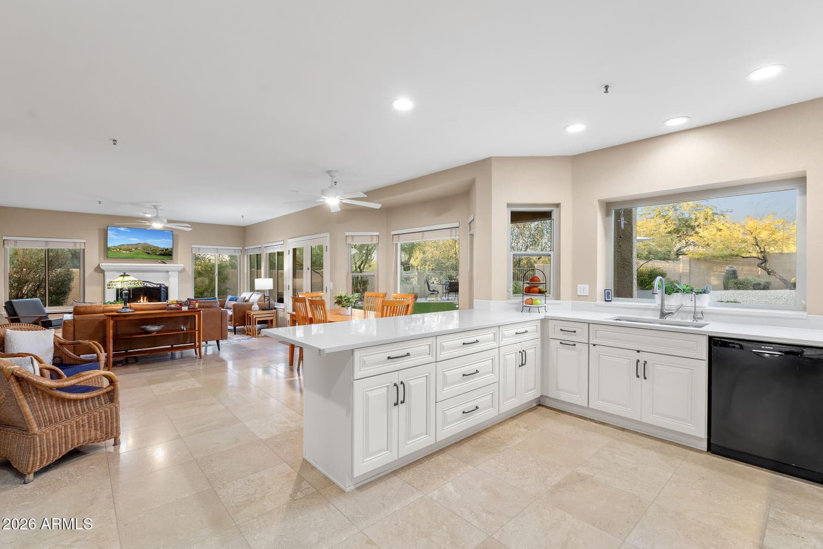 8530 E LARIAT Lane, Scottsdale, AZ 85255 — photo 4 of 51