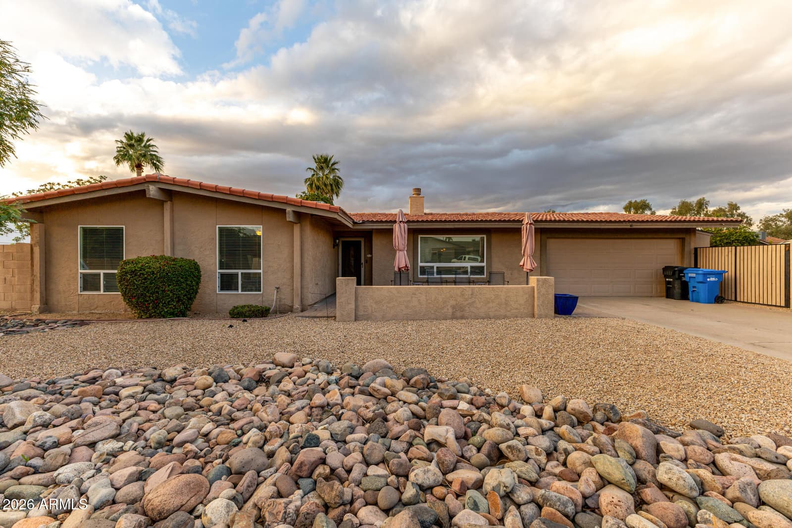 802 W CARIBBEAN Lane, Phoenix, AZ 85023 — photo 15 of 94