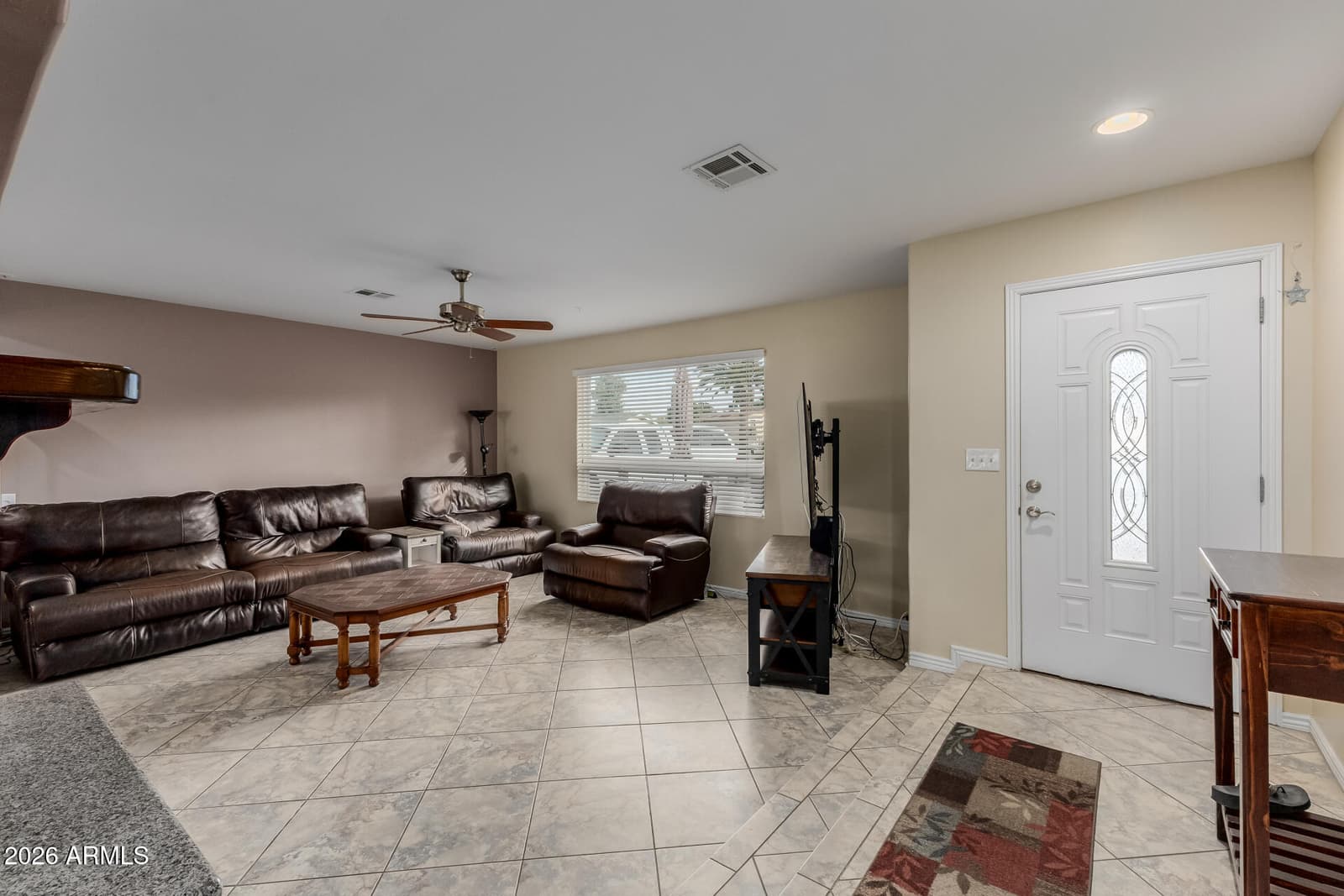 802 W CARIBBEAN Lane, Phoenix, AZ 85023 — photo 16 of 94