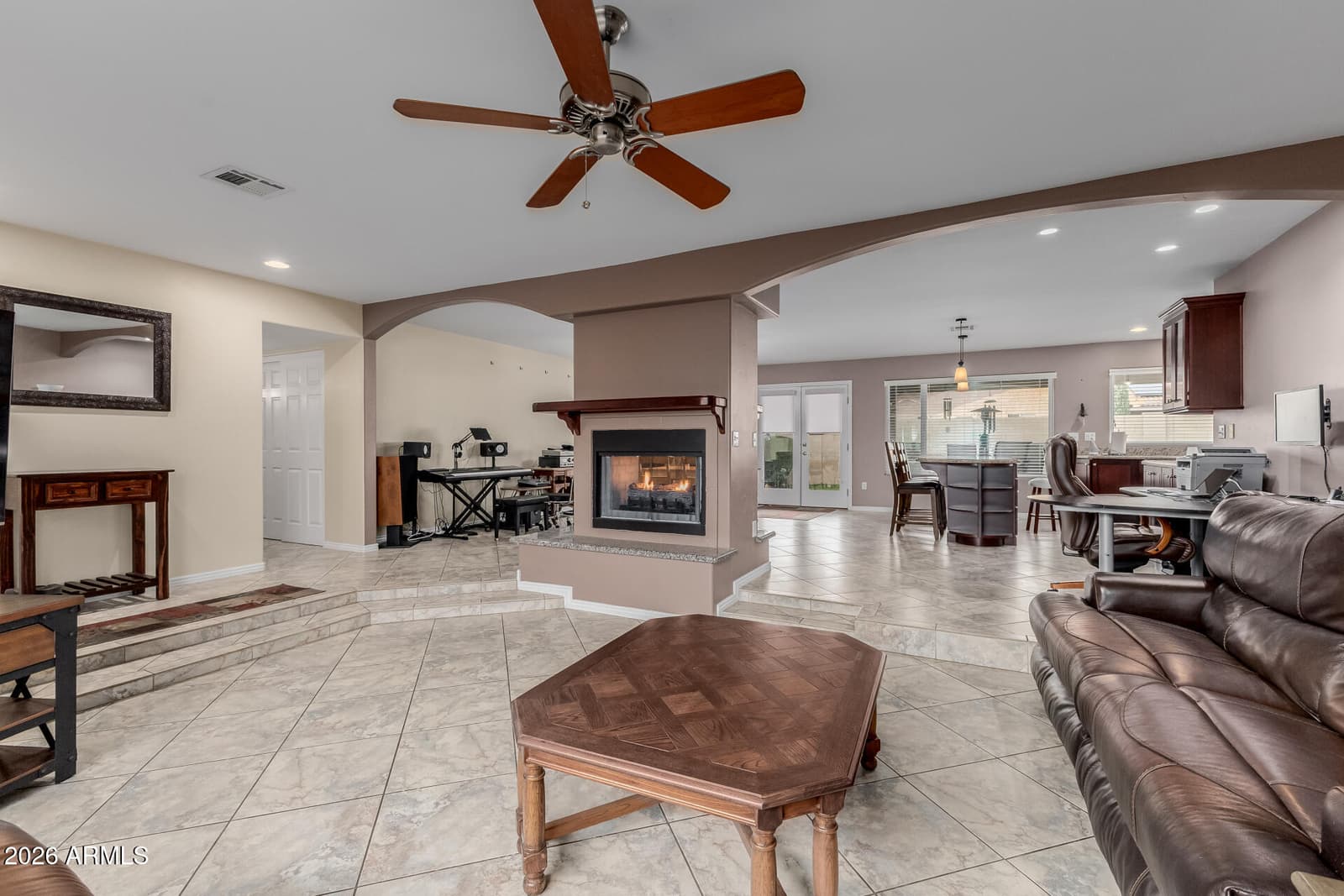 802 W CARIBBEAN Lane, Phoenix, AZ 85023 — photo 18 of 94