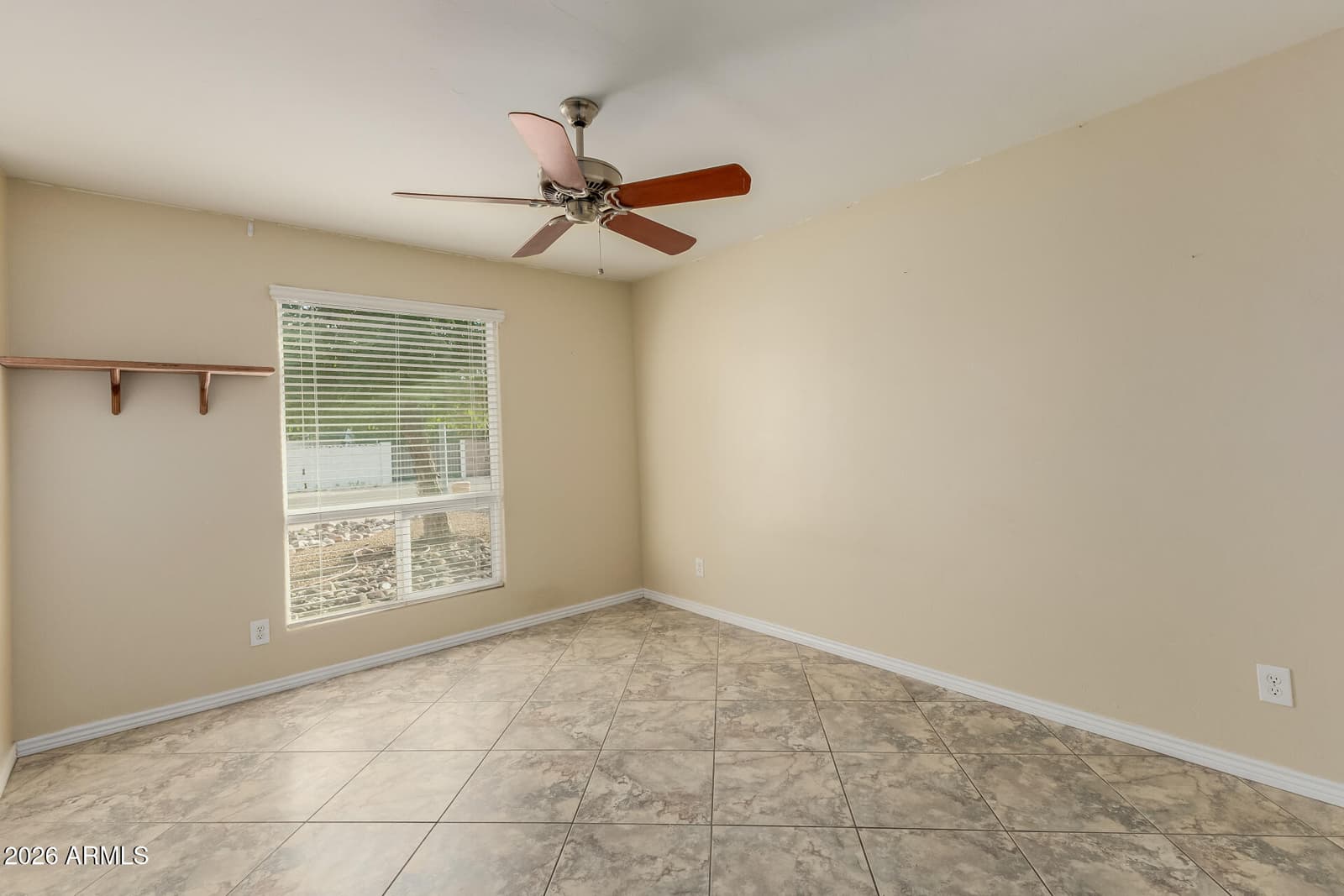 802 W CARIBBEAN Lane, Phoenix, AZ 85023 — photo 29 of 94