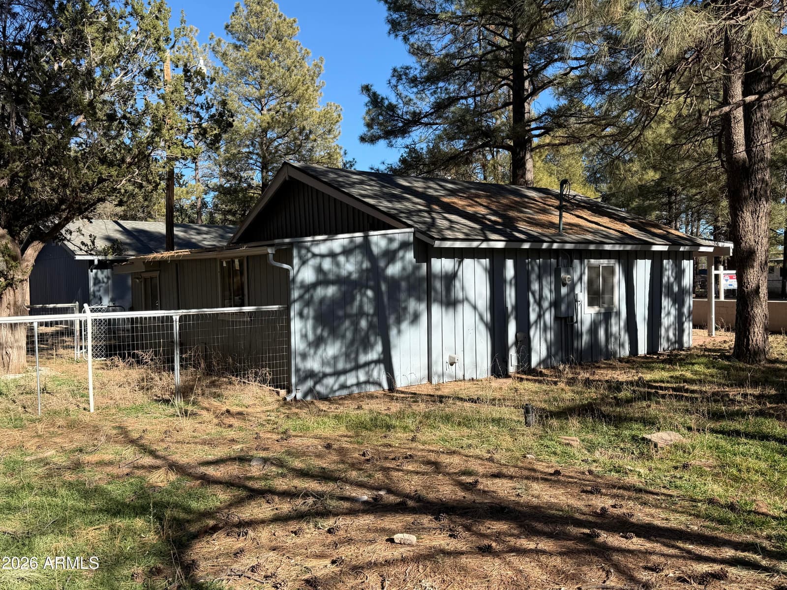2058 PINEHAVEN Lane, Overgaard, AZ 85933 — photo 13 of 30