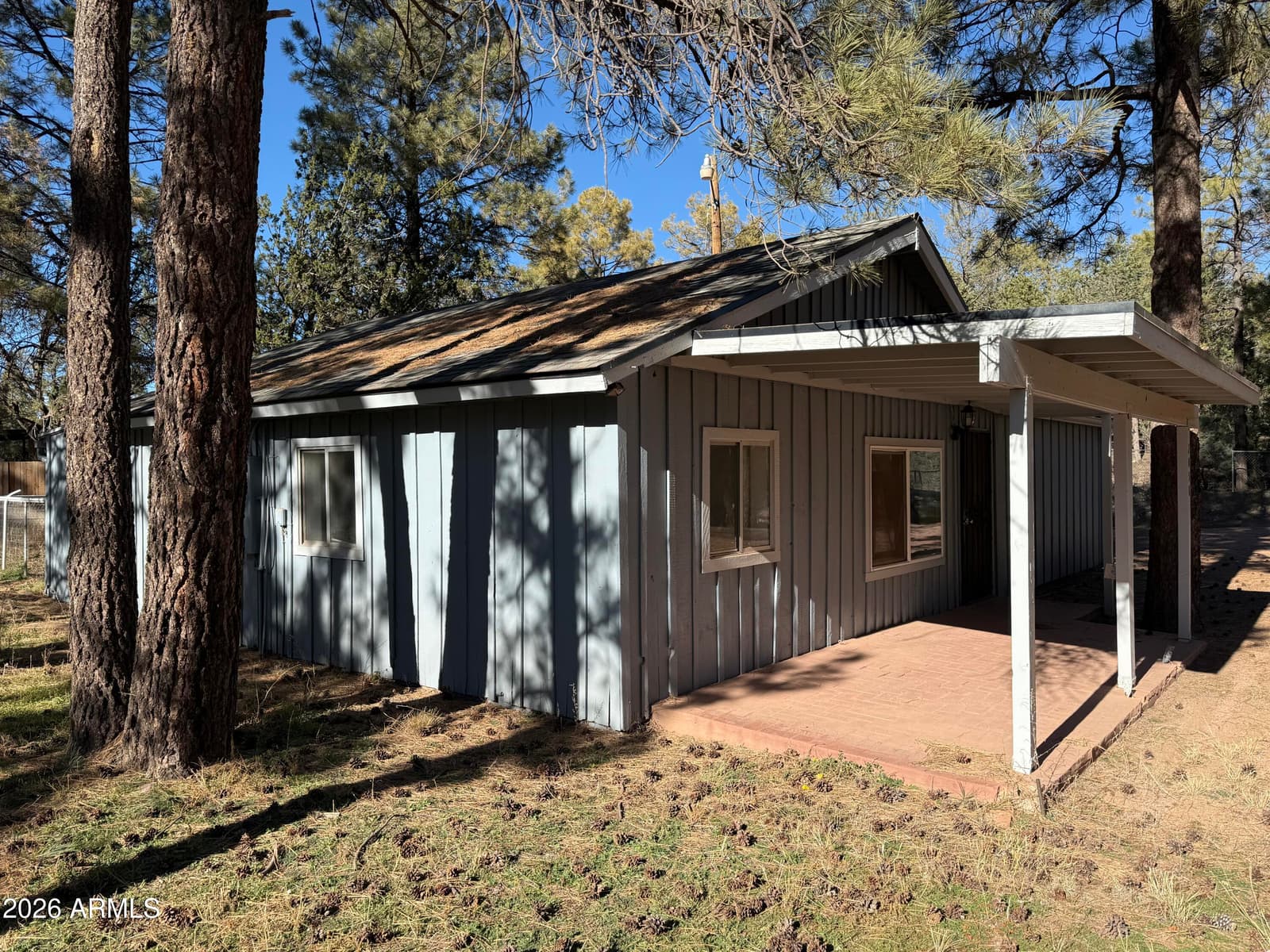 2058 PINEHAVEN Lane, Overgaard, AZ 85933 — photo 15 of 30