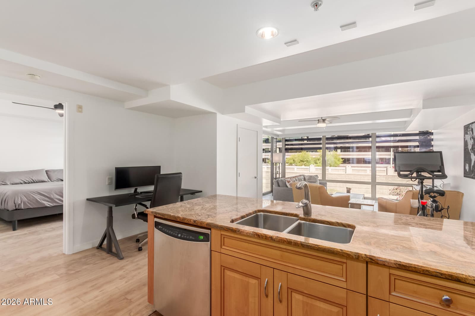 7161 E RANCHO VISTA Drive 2015, Scottsdale, AZ 85251 — photo 8 of 38