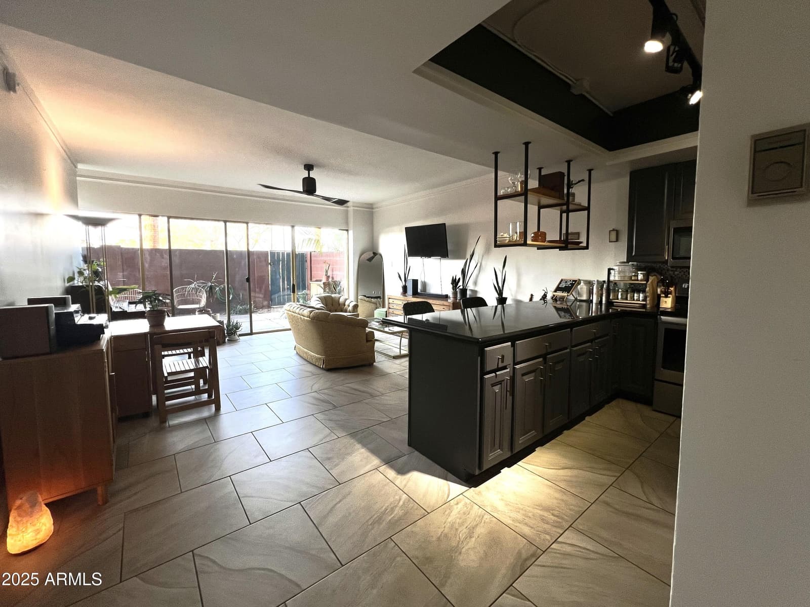4750 N CENTRAL Avenue 1N, Phoenix, AZ 85012 — photo 2 of 47