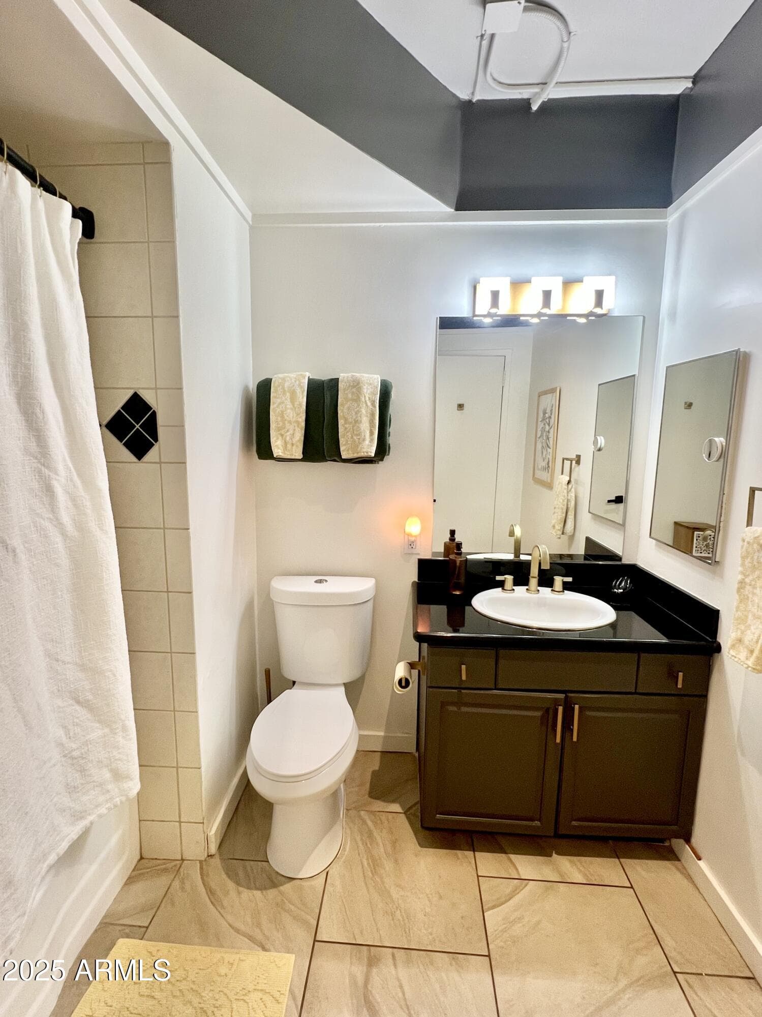 4750 N CENTRAL Avenue 1N, Phoenix, AZ 85012 — photo 8 of 47