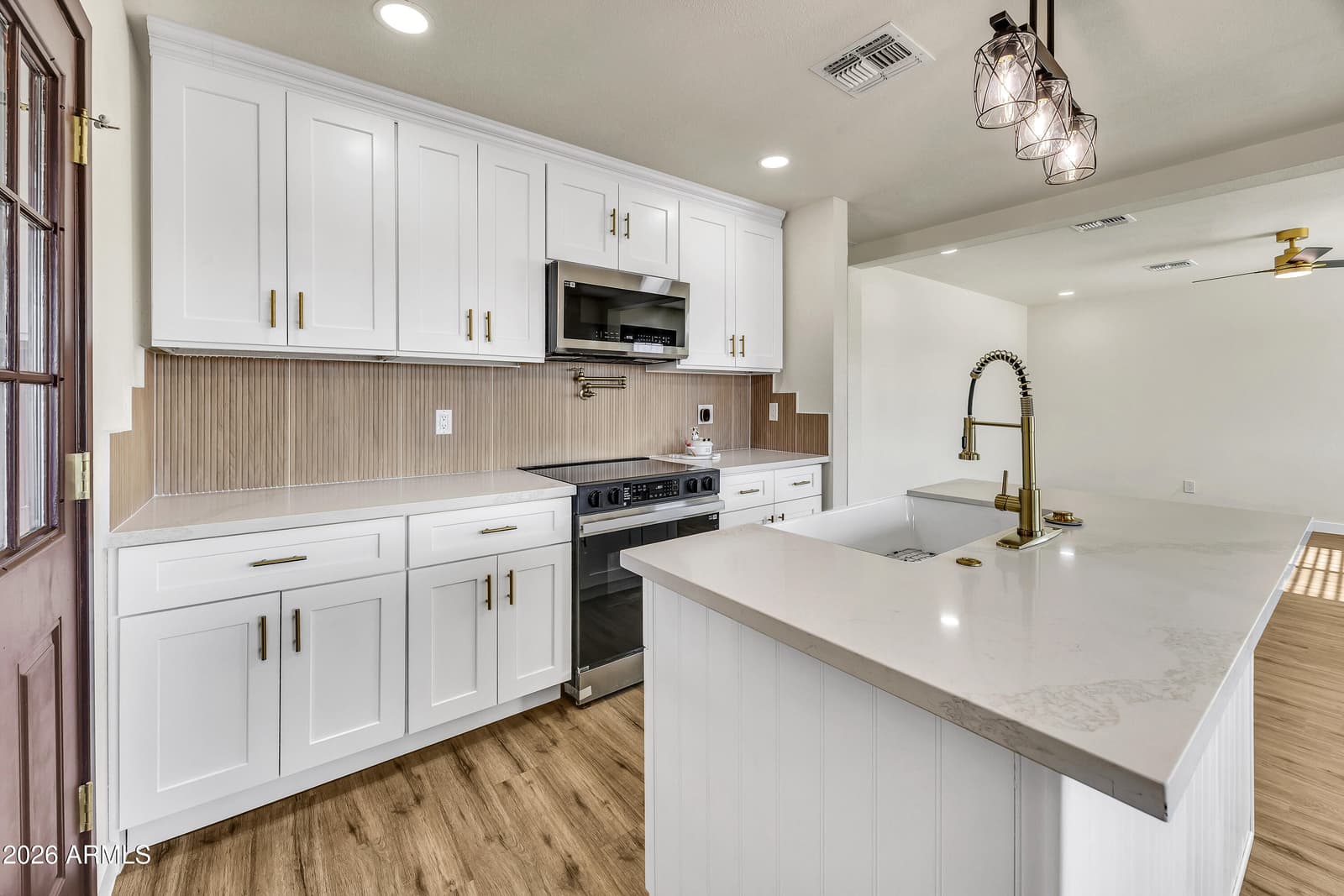 7256 E MCKELLIPS Road, Scottsdale, AZ 85257 — photo 10 of 23