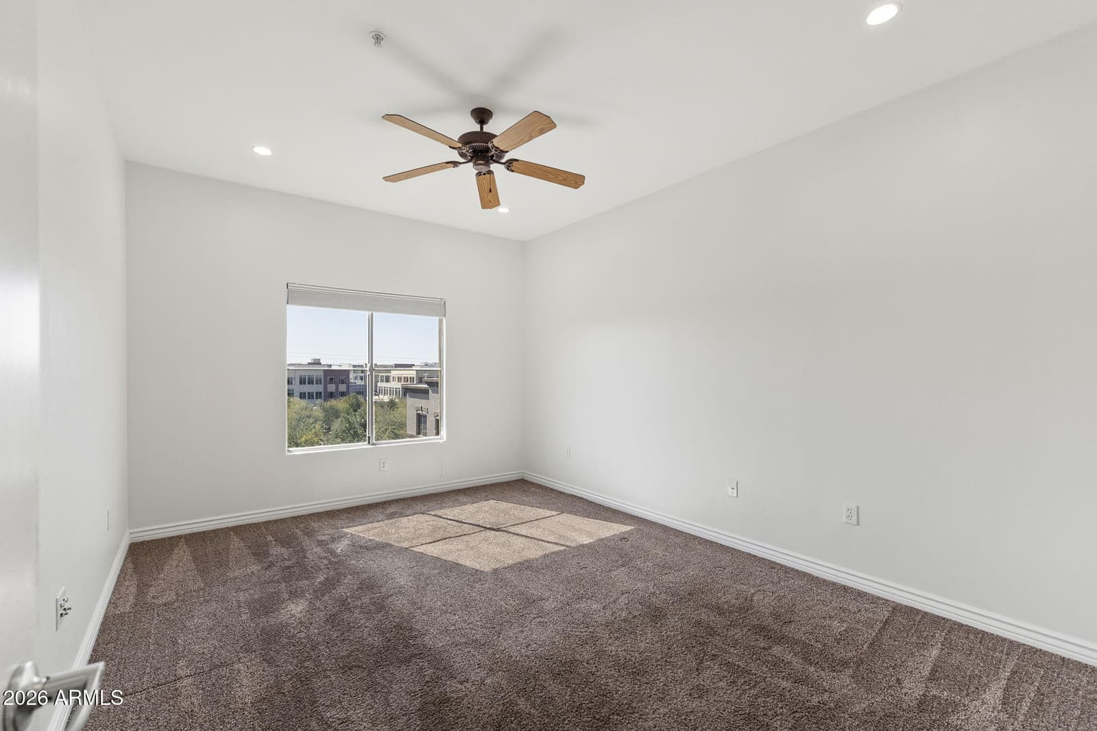 5350 E DEER VALLEY Drive 4429, Phoenix, AZ 85054 — photo 16 of 28