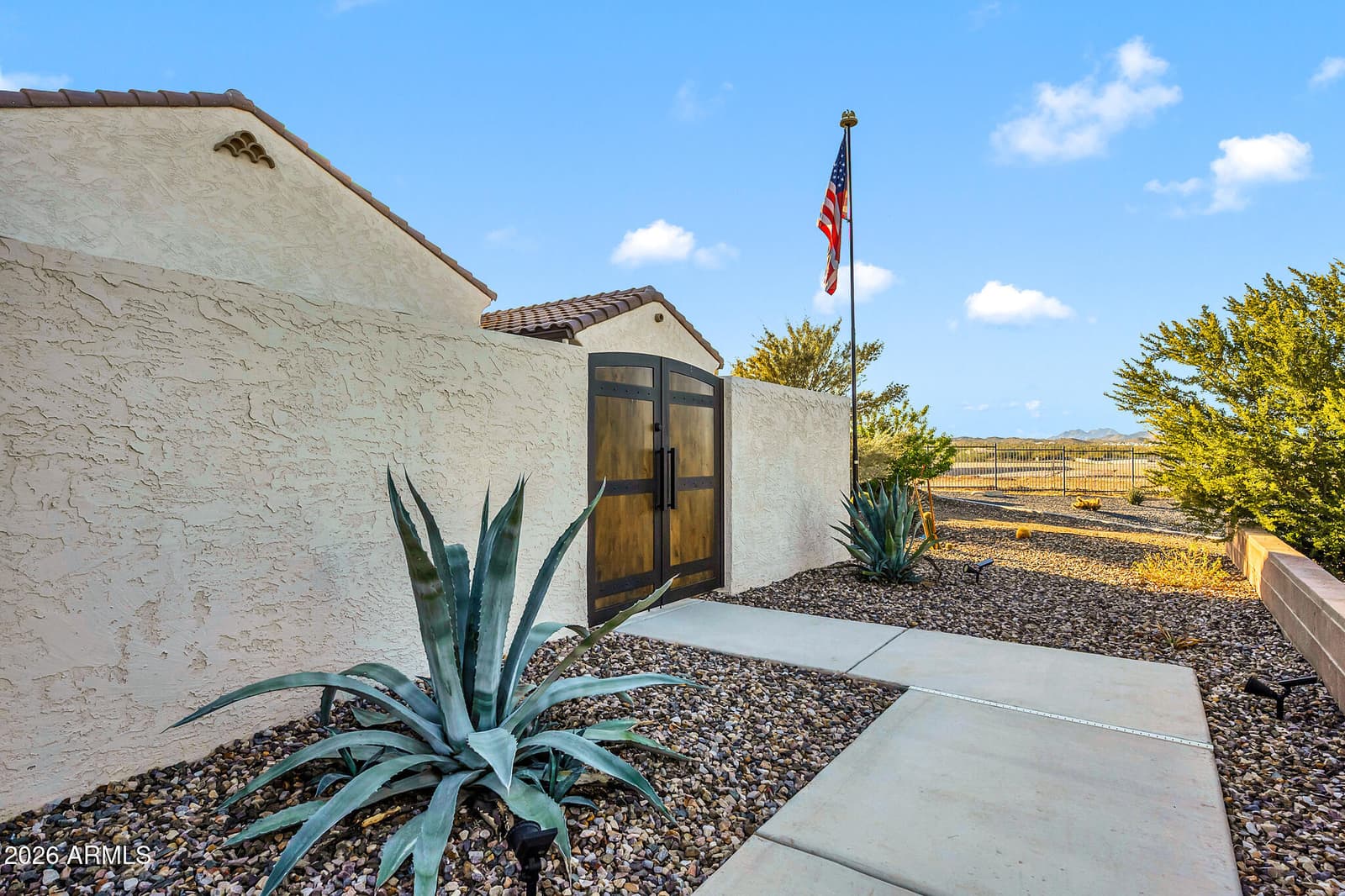 565 W PERKINS Street, San Tan Valley, AZ 85143 — photo 11 of 102
