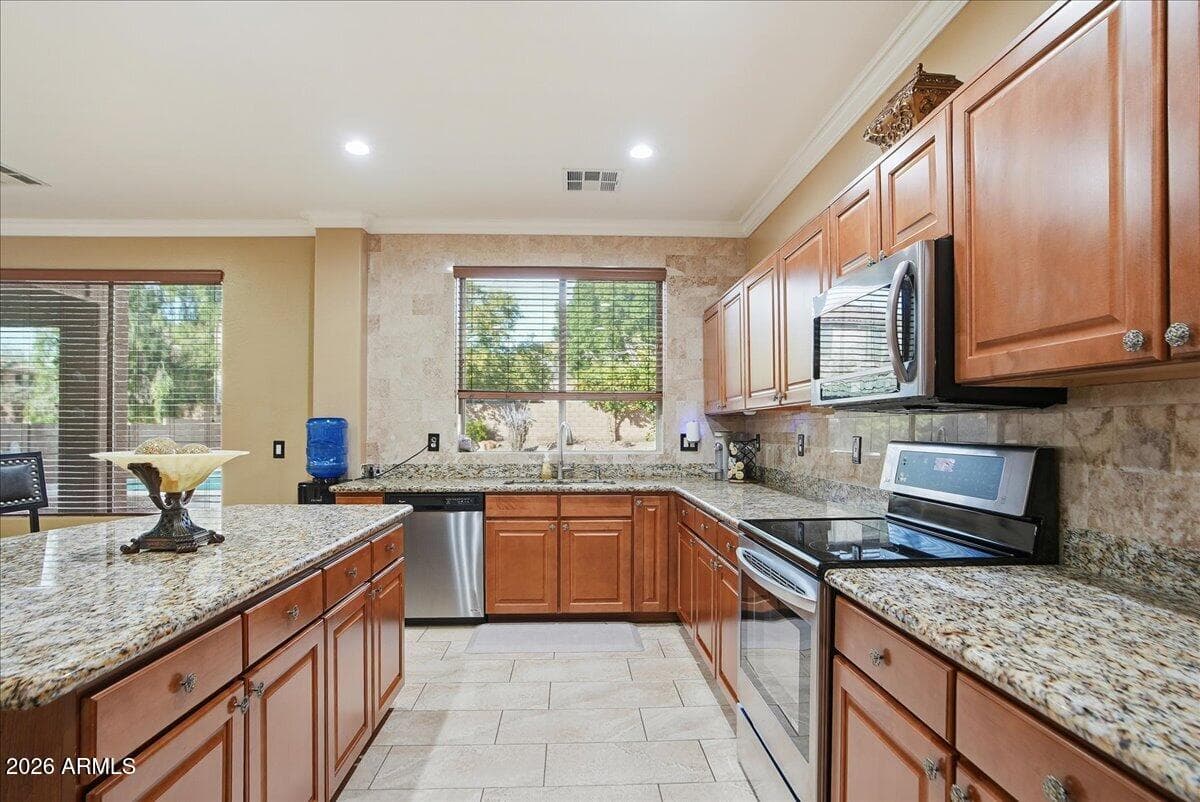 2414 W FLORENTINE Road, Phoenix, AZ 85086 — photo 14 of 49
