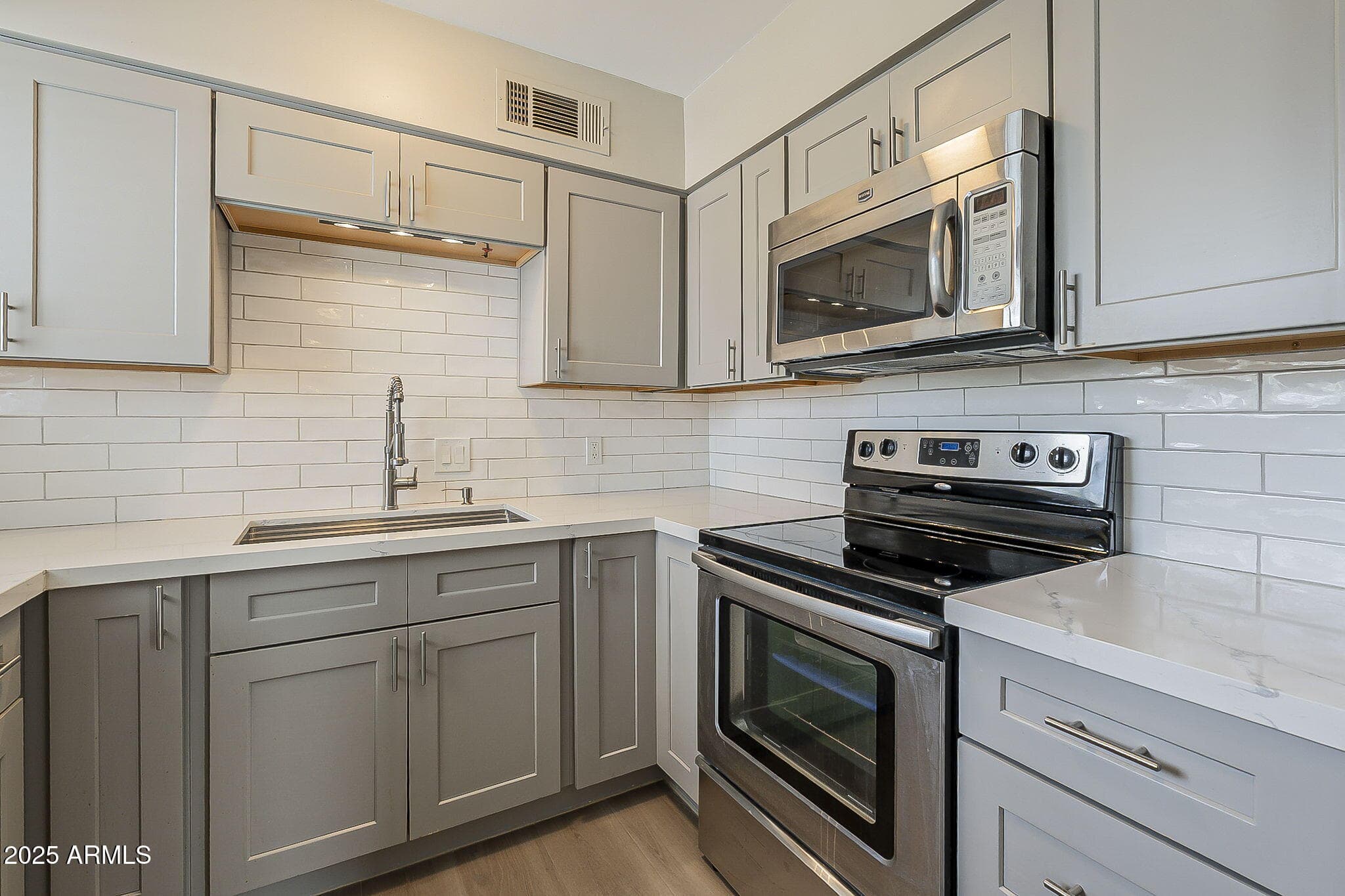 4114 E Calle Redonda 54, Phoenix, AZ 85018 — photo 11 of 29