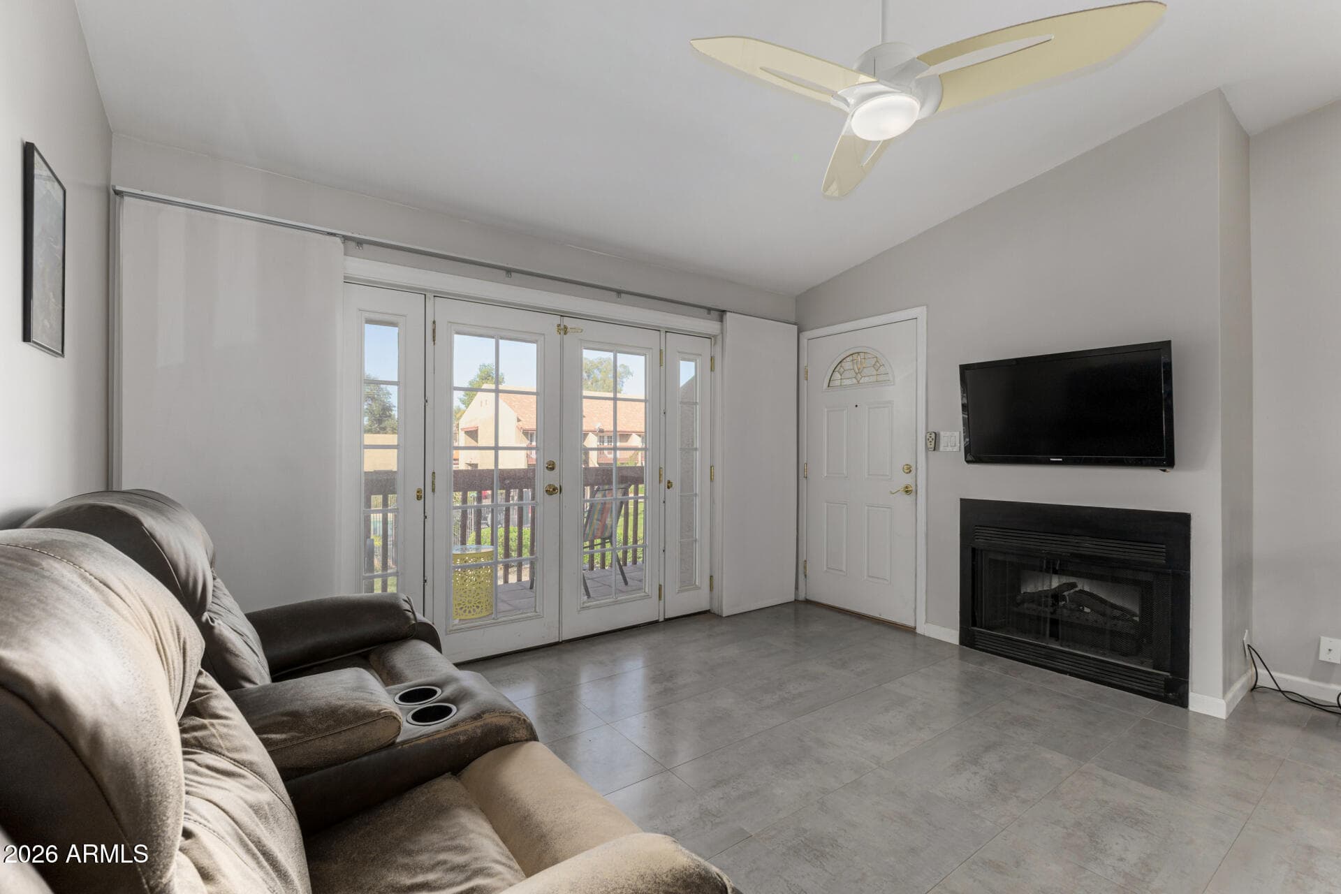 14203 N 19TH Avenue 2040, Phoenix, AZ 85023 — photo 8 of 38